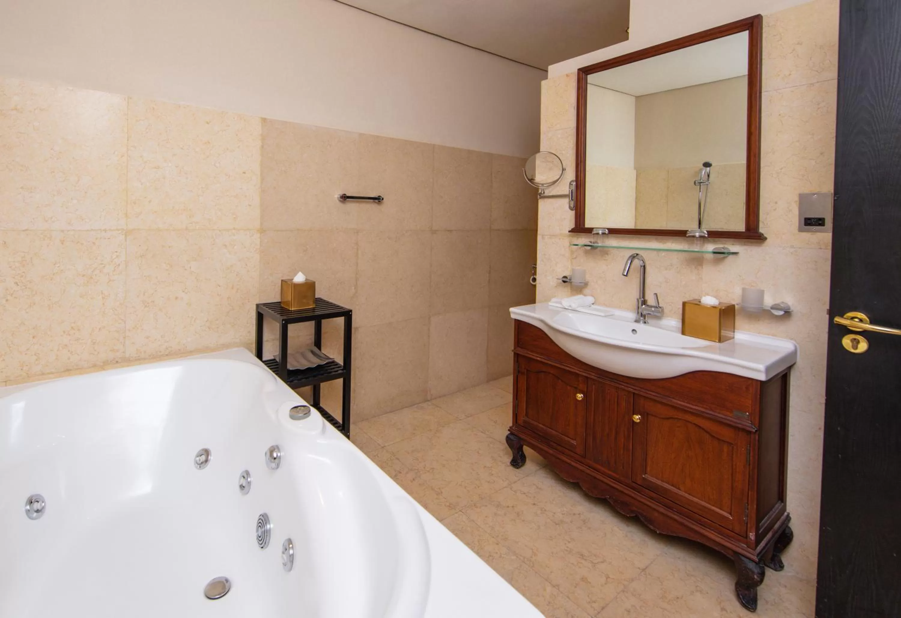 Bathroom in Radisson Blu Hotel, Doha