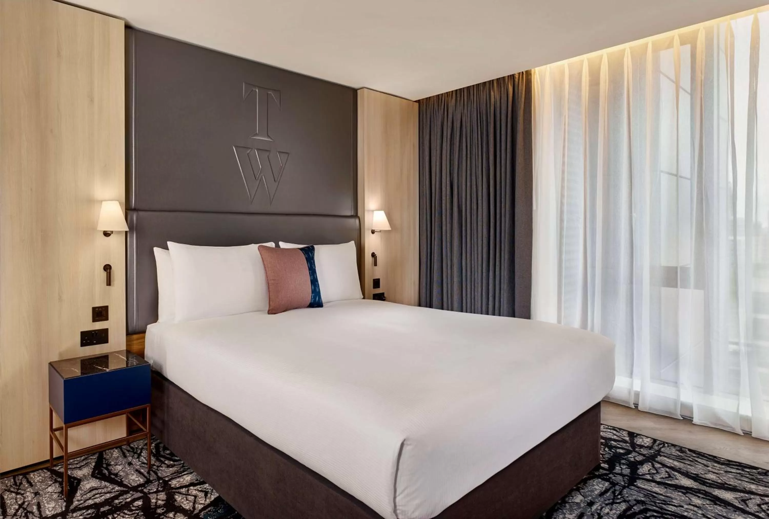 Bedroom, Bed in The Westminster London, Curio Collection by Hilton