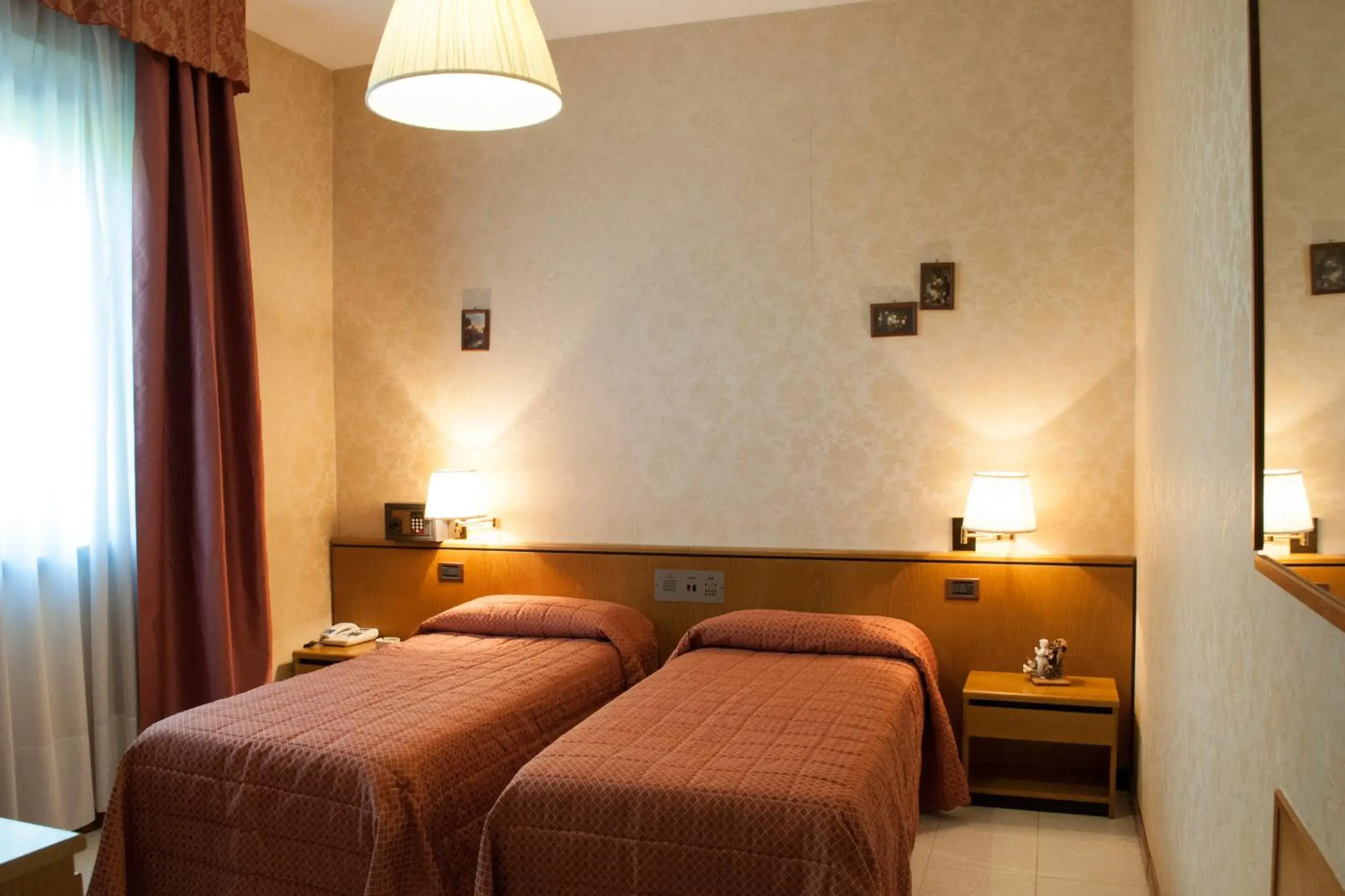 Twin Room in Le Gronde Twin Room in Le Gronde