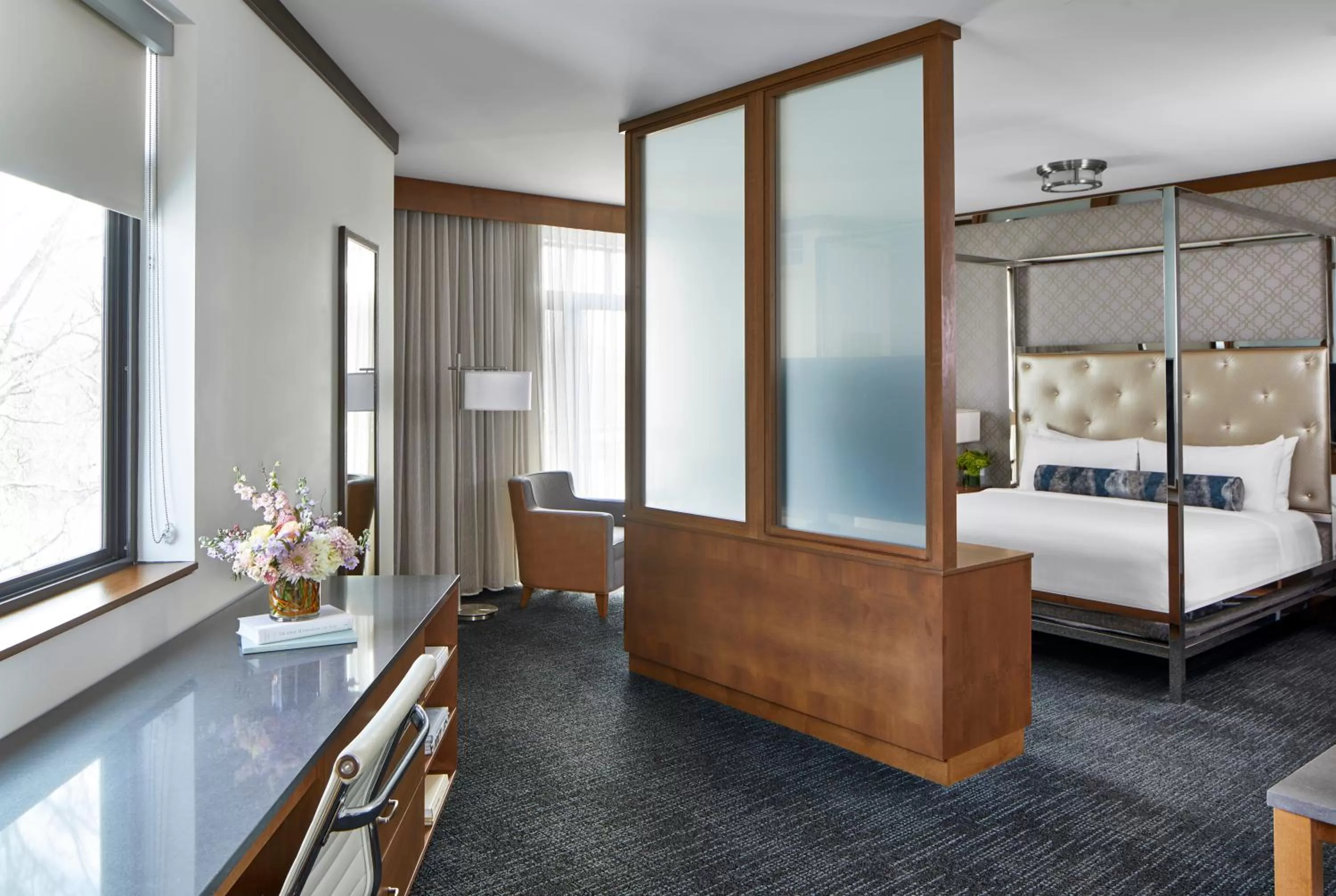 Photo of the whole room, Bed in The Hotel Landing