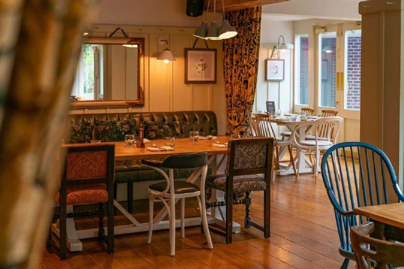 Restaurant/places to eat in The Bird In Hand