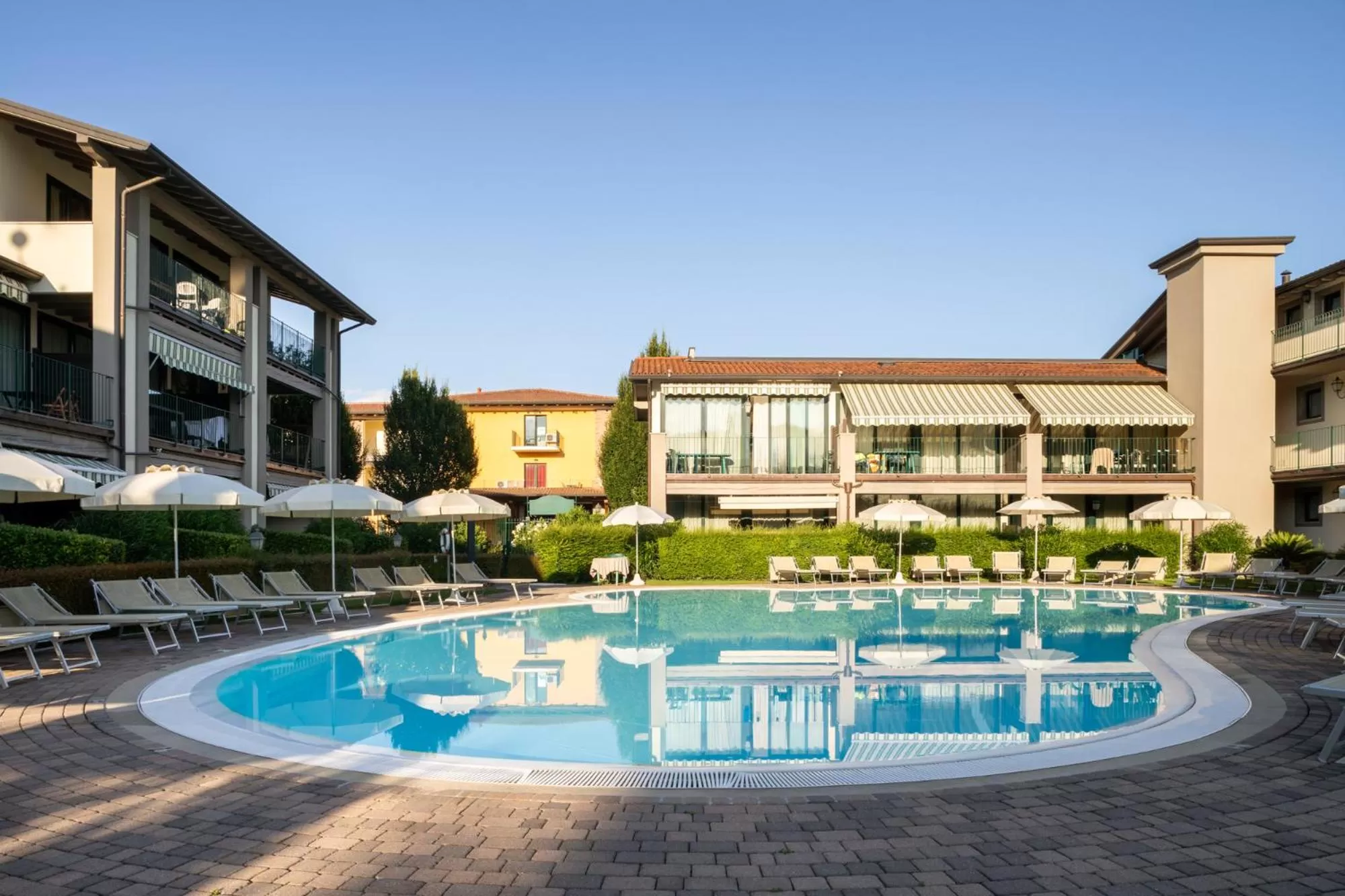 Swimming pool in Le Terrazze sul Lago Hotel & Residence