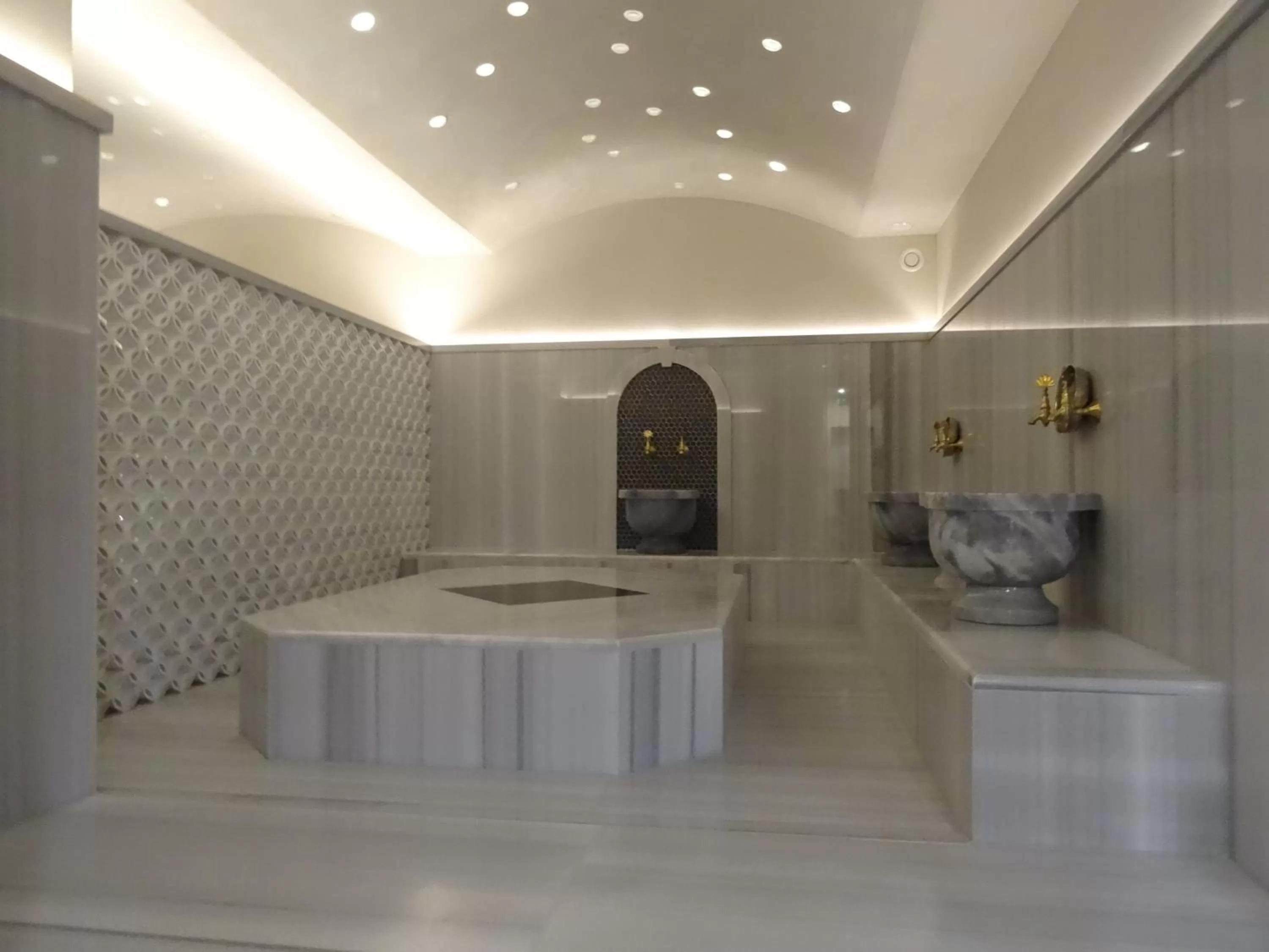 Area and facilities in Capsis Hotel Thessaloniki