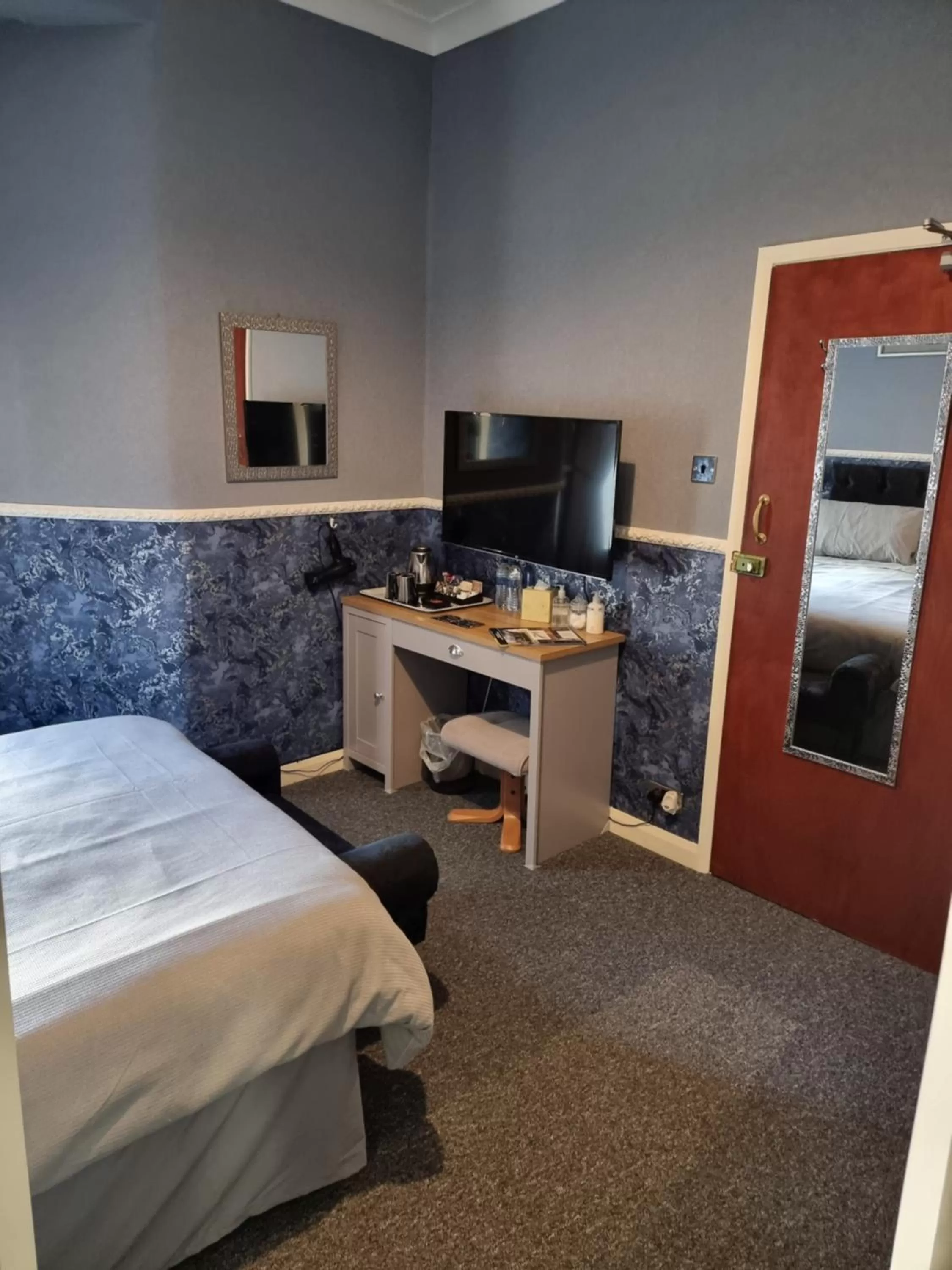 TV and multimedia, Bed in Thornhill Blackpool