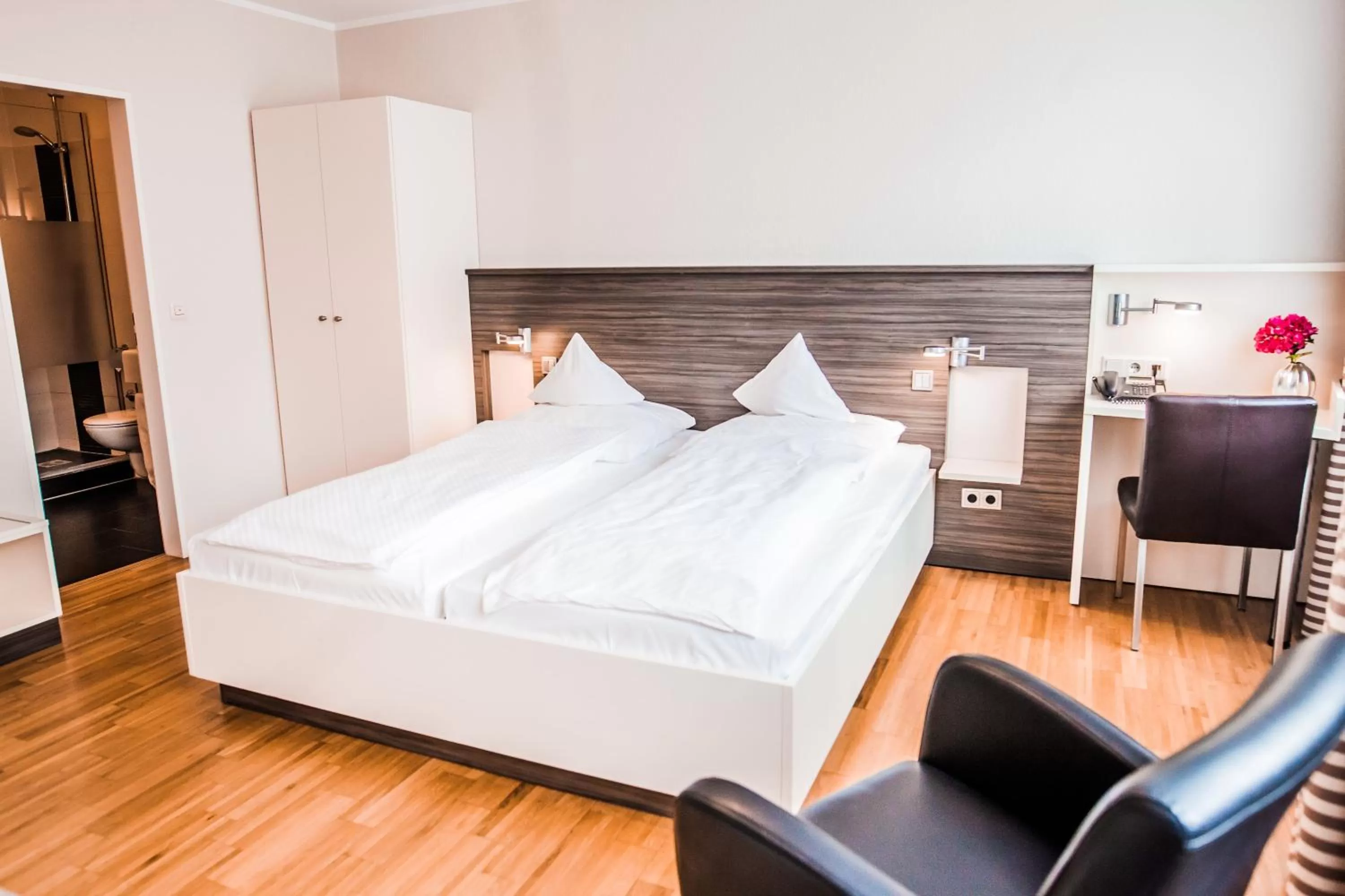 Photo of the whole room, Bed in Hotel Martinihof