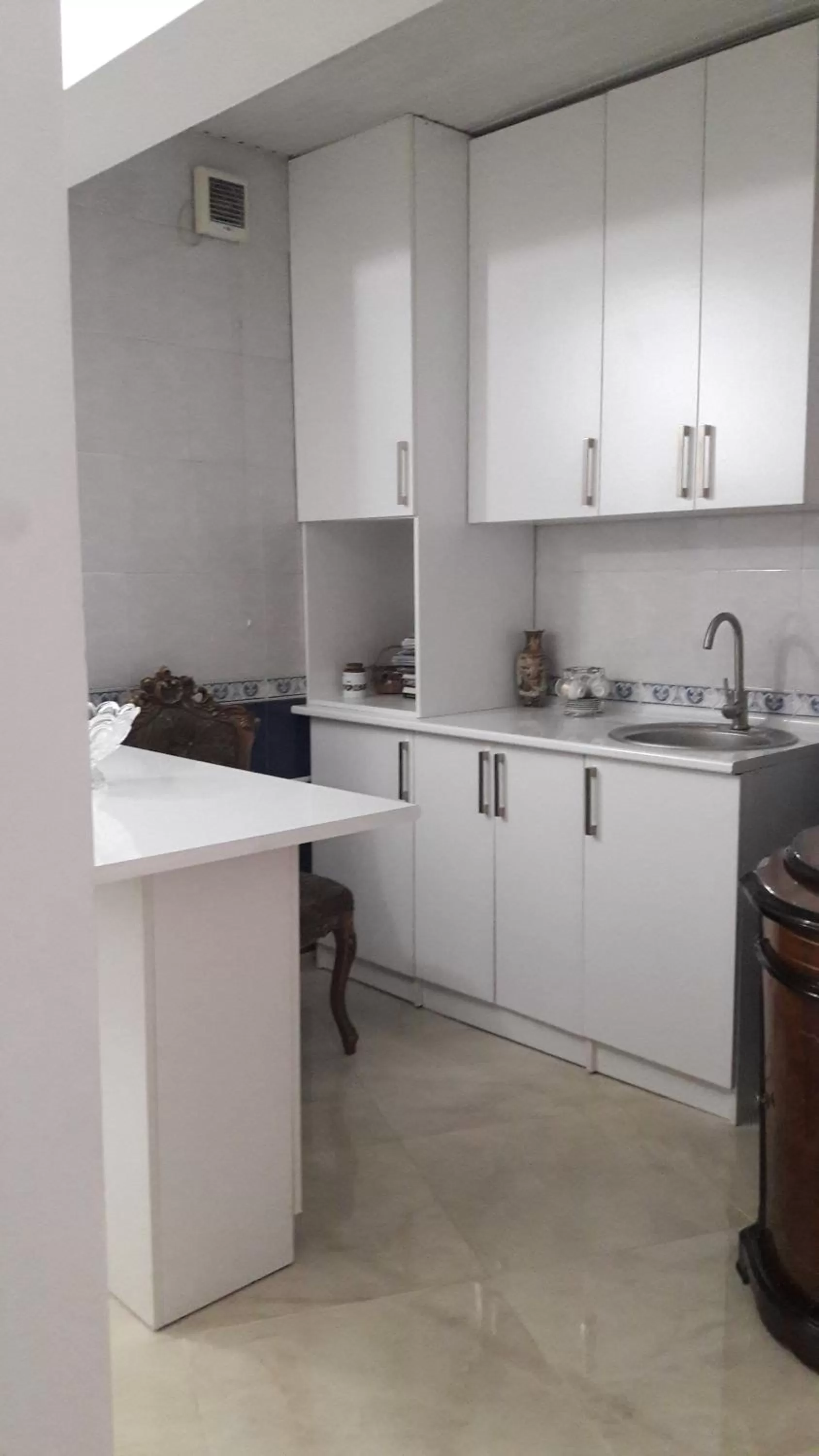 Dining area, Kitchen/Kitchenette in Hotel MMG