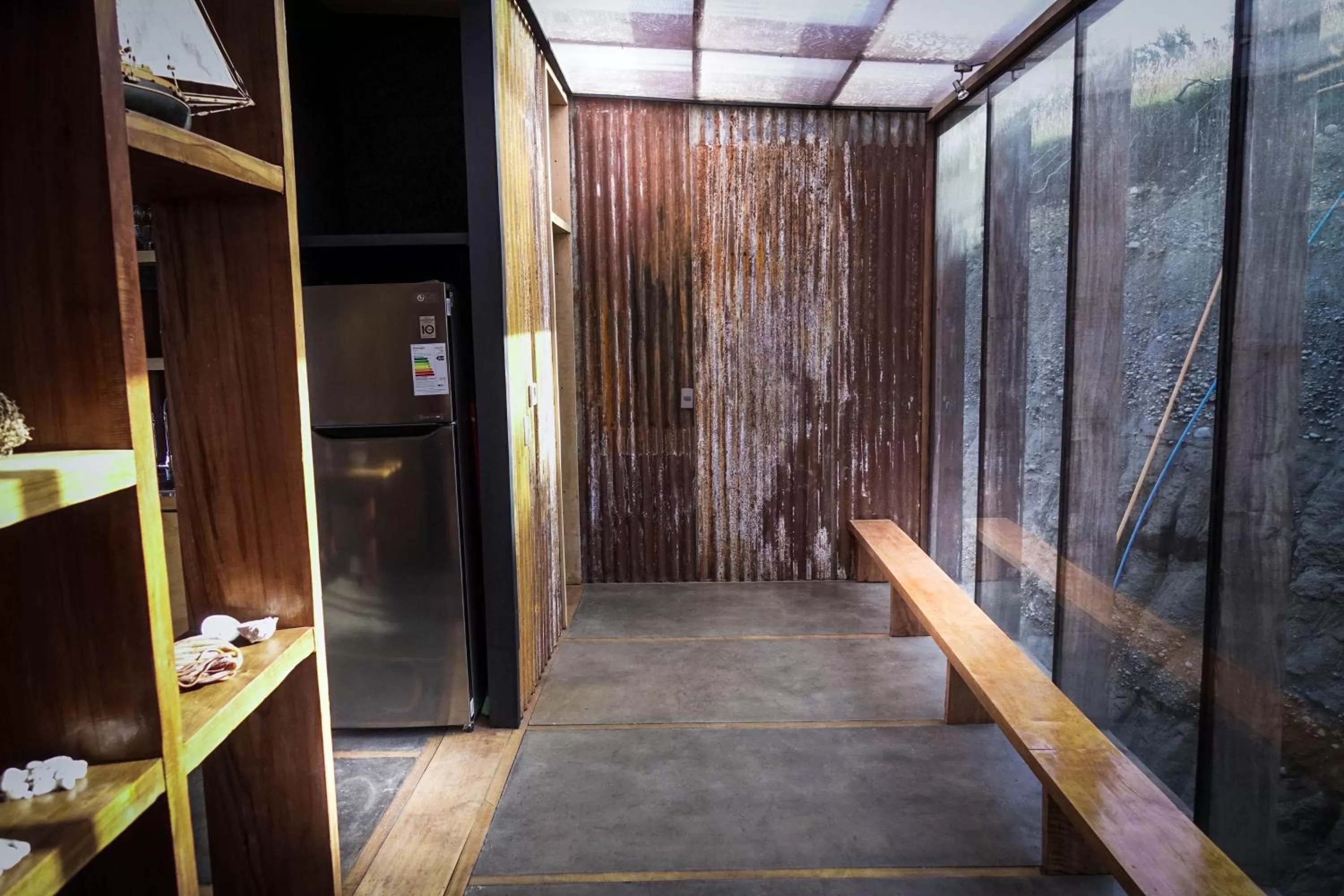 Communal lounge/ TV room in El Coo Lodge