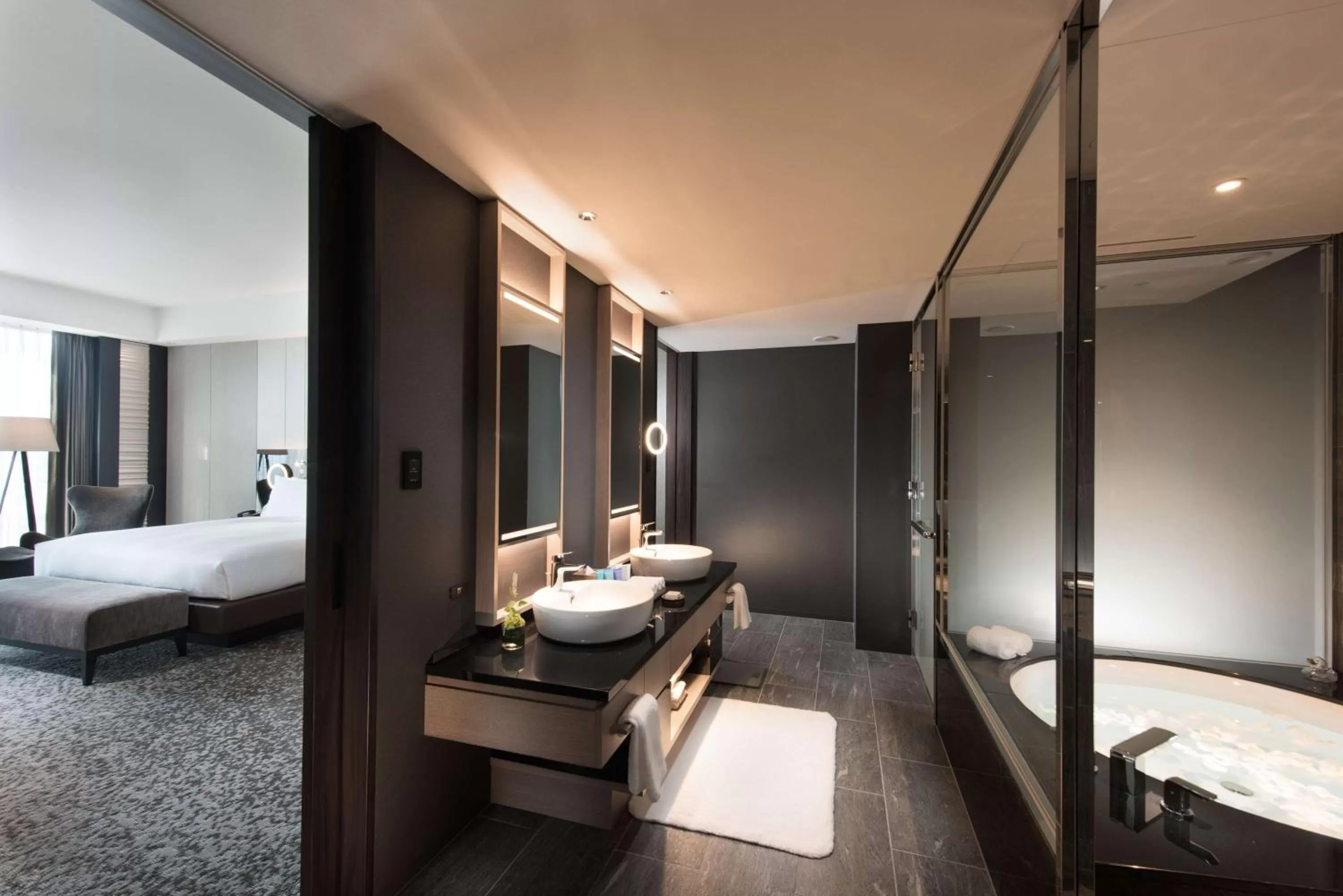 Bathroom, Bed in Conrad Osaka