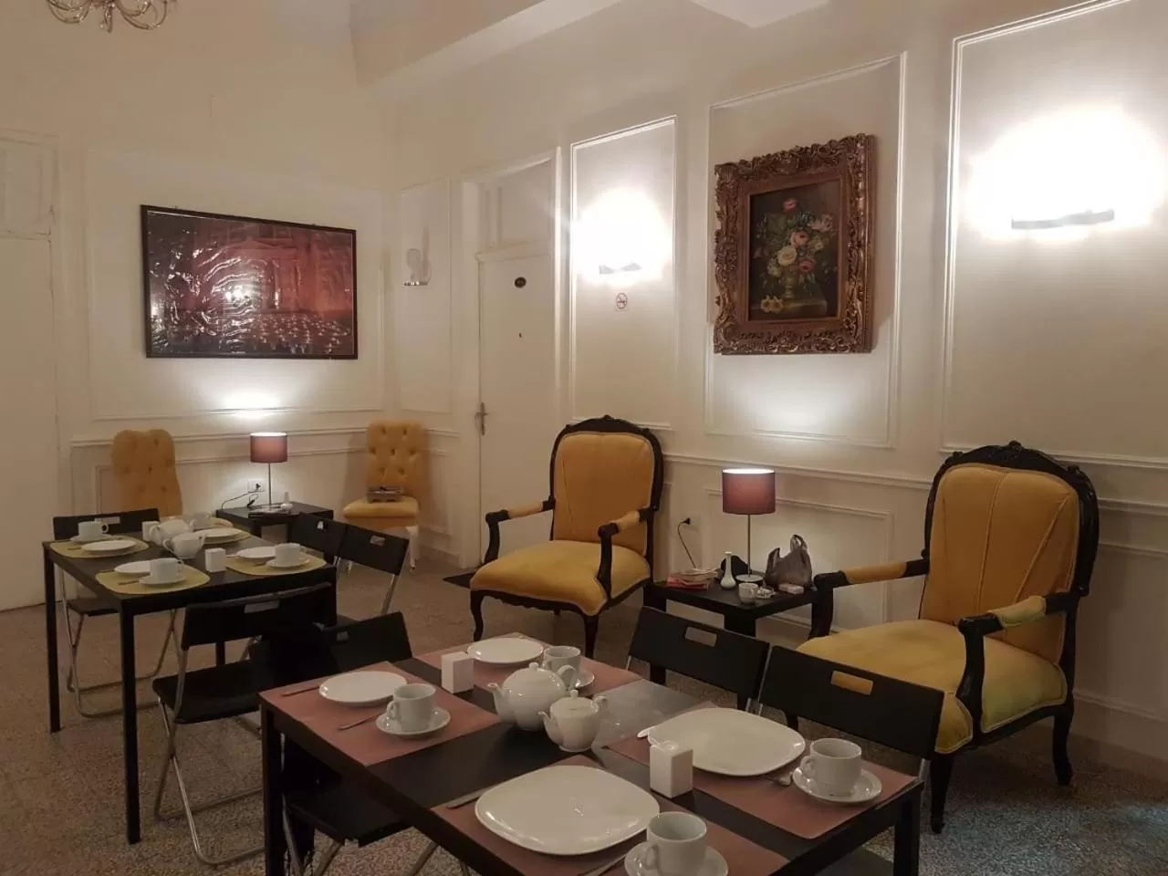 Restaurant/places to eat in City Citadel Hotel,Amman