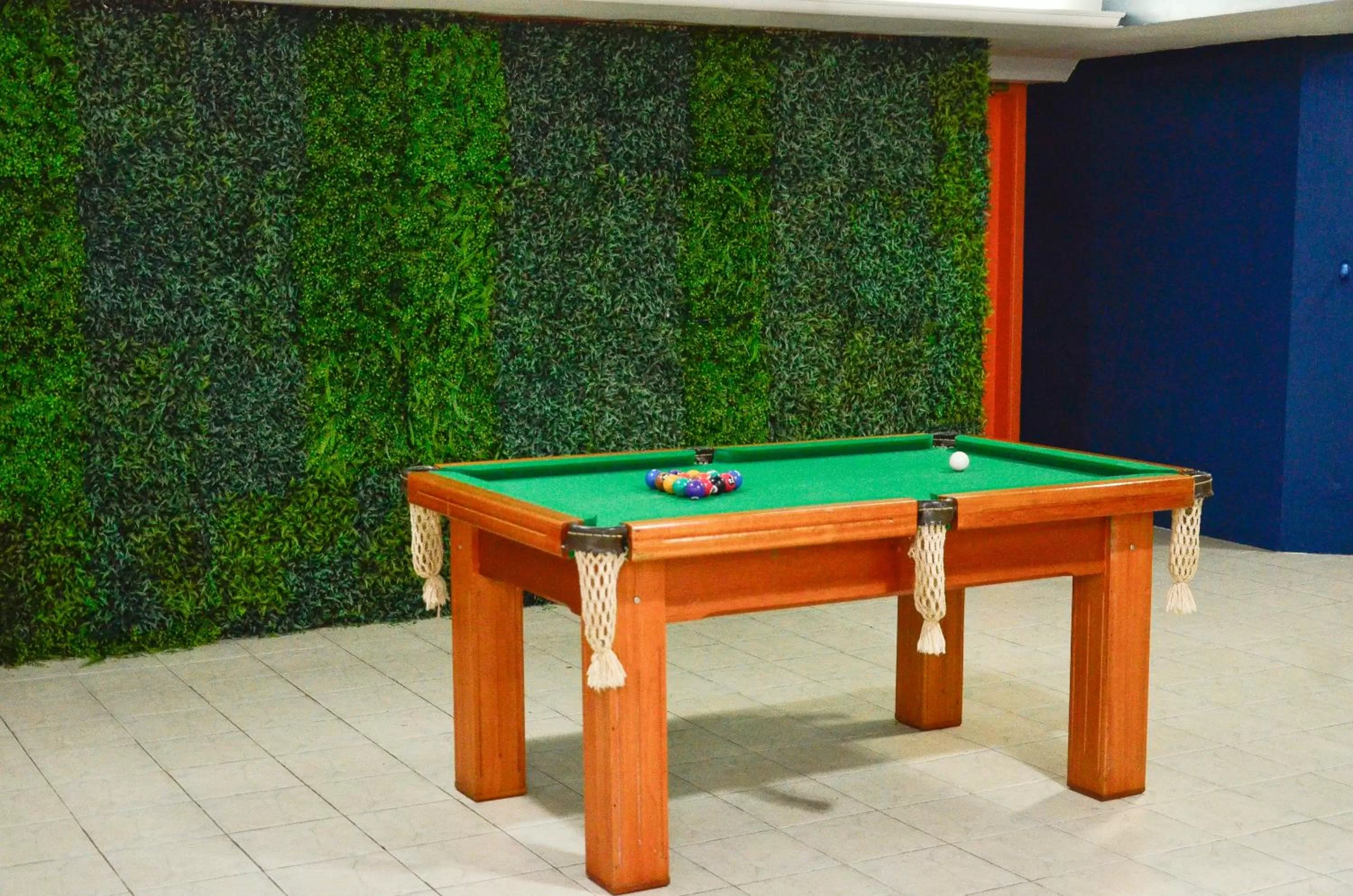 Billiard in Embaixador Hotel & Centro de Eventos by Fast10