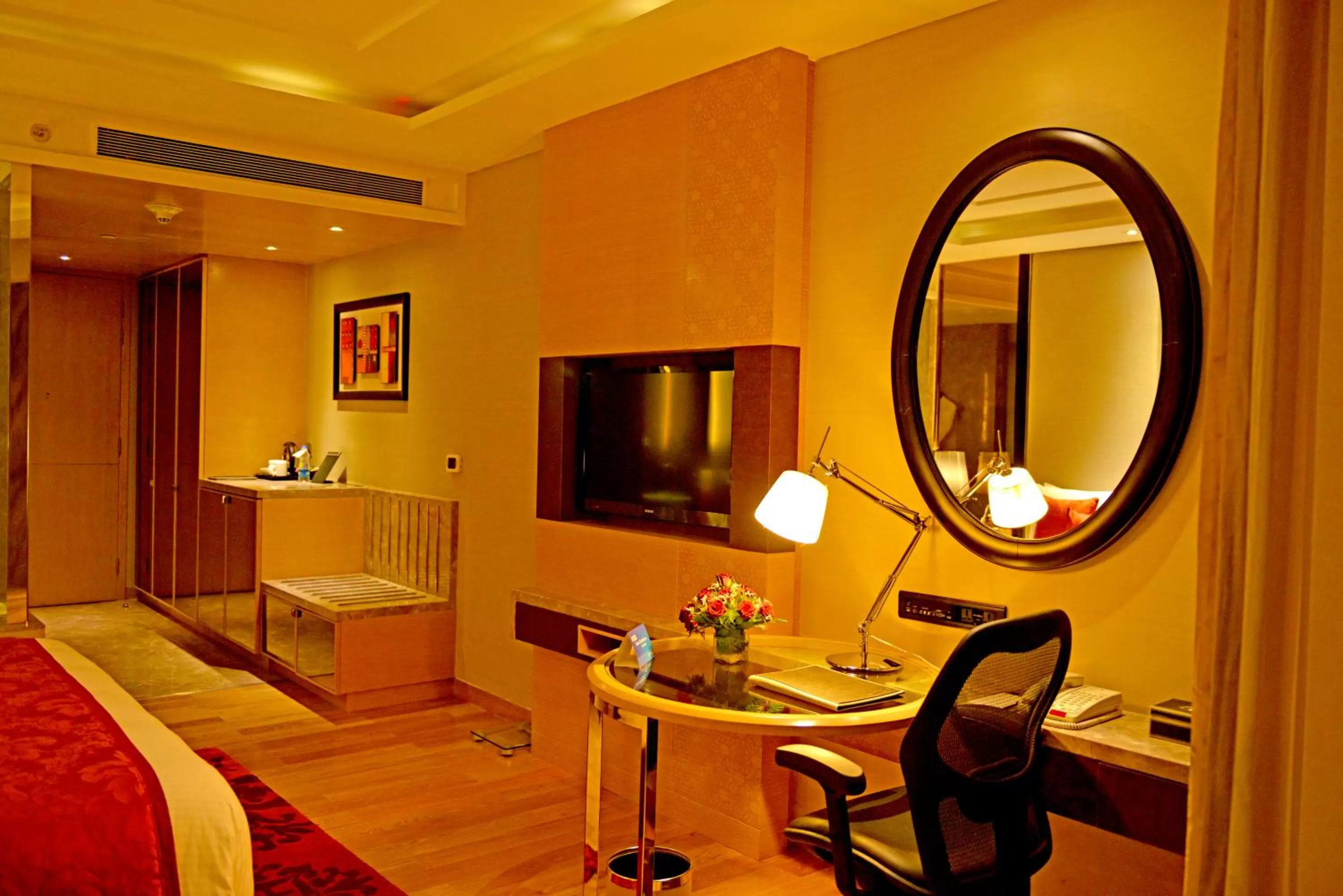 Photo of the whole room in Radisson Blu Jaipur