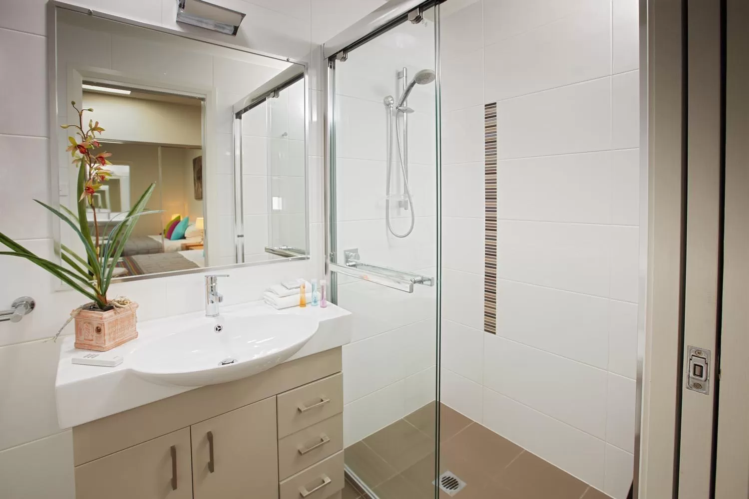 Bathroom in Charlestown Executive Apartments