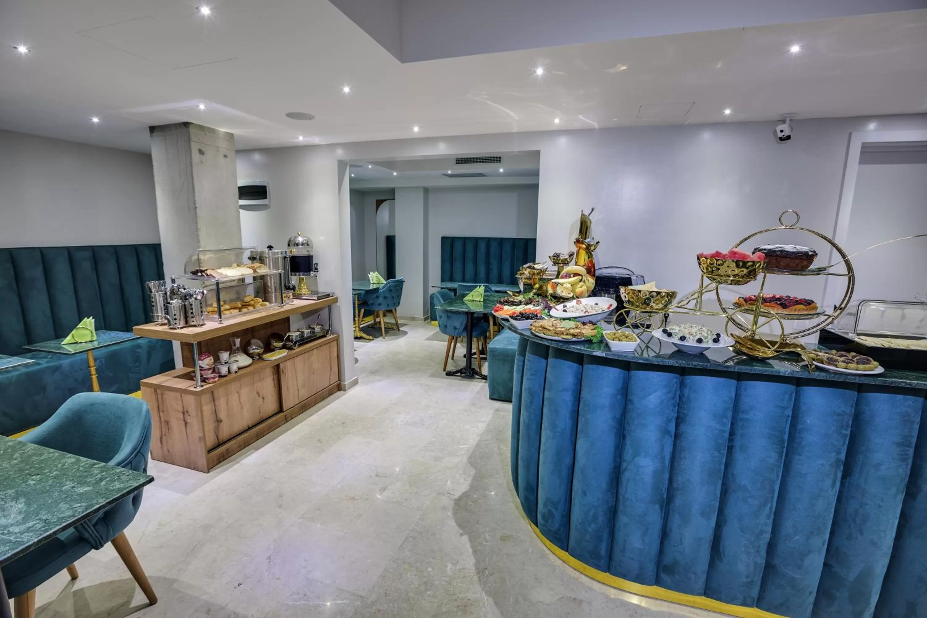 Buffet breakfast in Mit Hotel Tbilisi