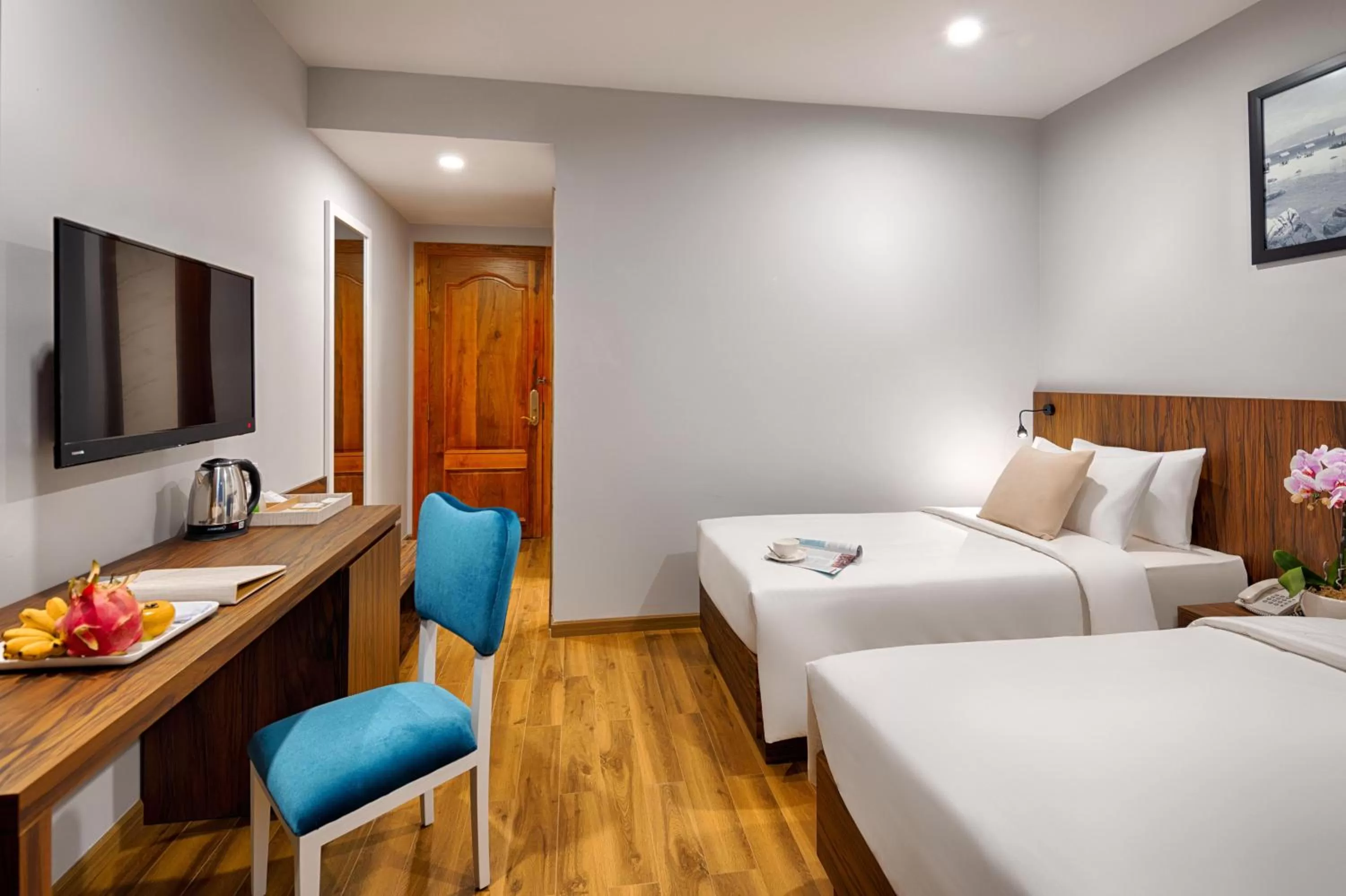 Garda Twin Room  in Happy Life Grand Hotel & Sky Bar