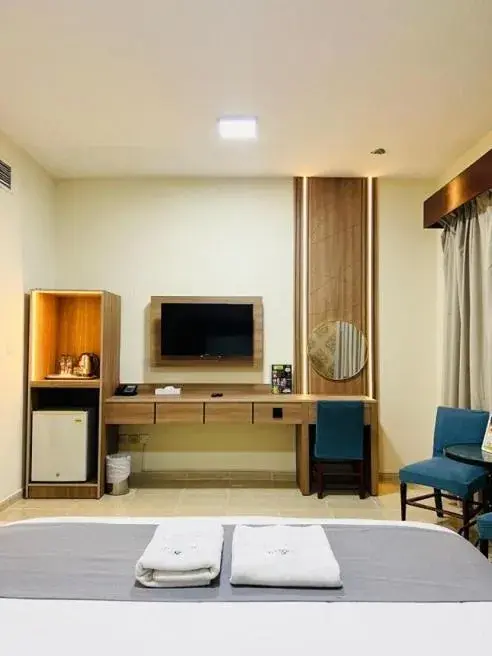 Deluxe Single Room with Sea View in Mermaid Beach Hotel LLC Deluxe Single Room with Sea View in Mermaid Beach Hotel LLC