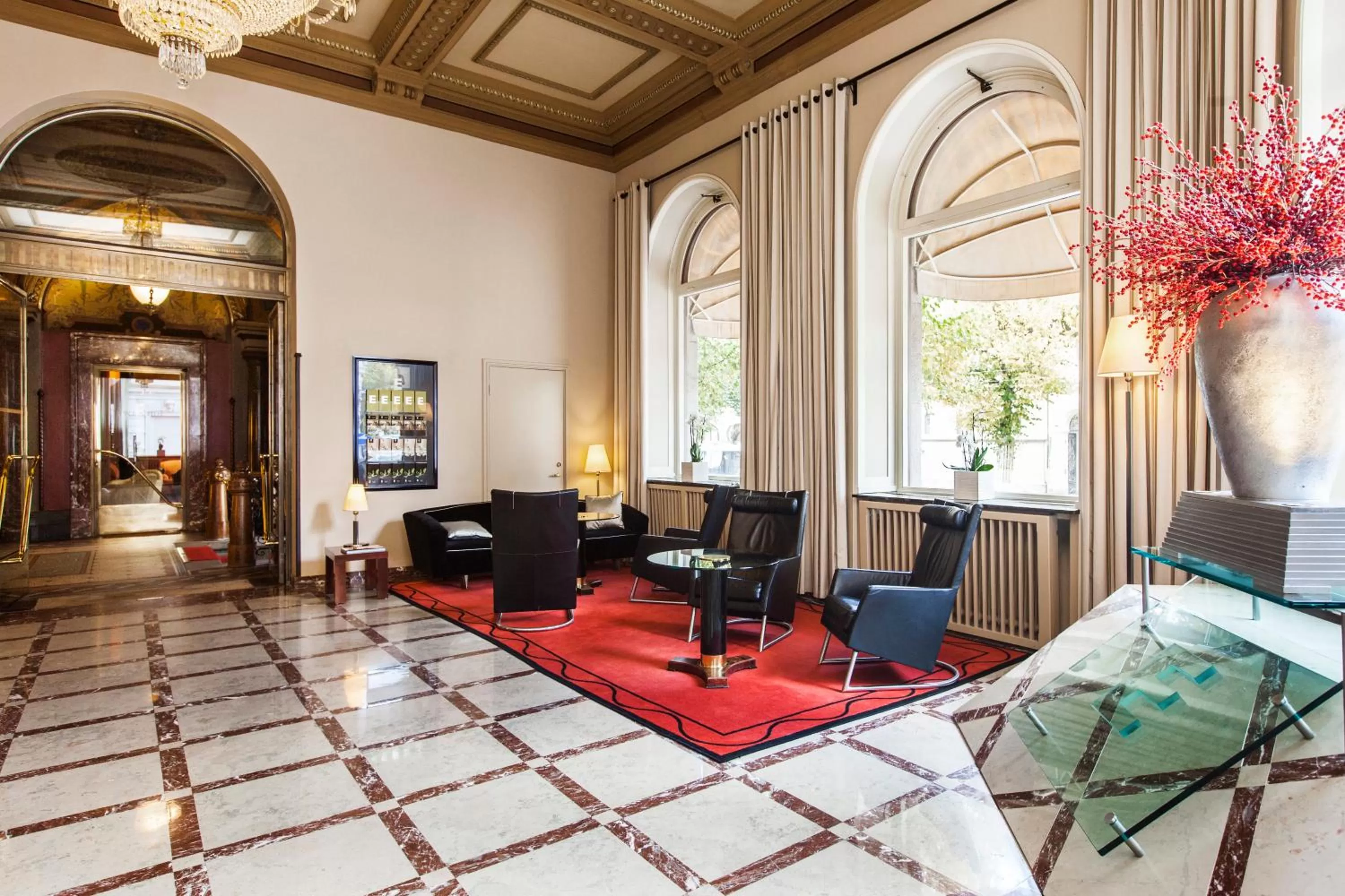 Lobby or reception in Elite Plaza Hotel