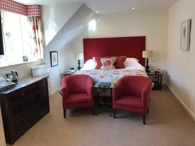 Classic Double or Twin Room in The Hare & Hounds Hotel Classic Double or Twin Room in The Hare & Hounds Hotel
