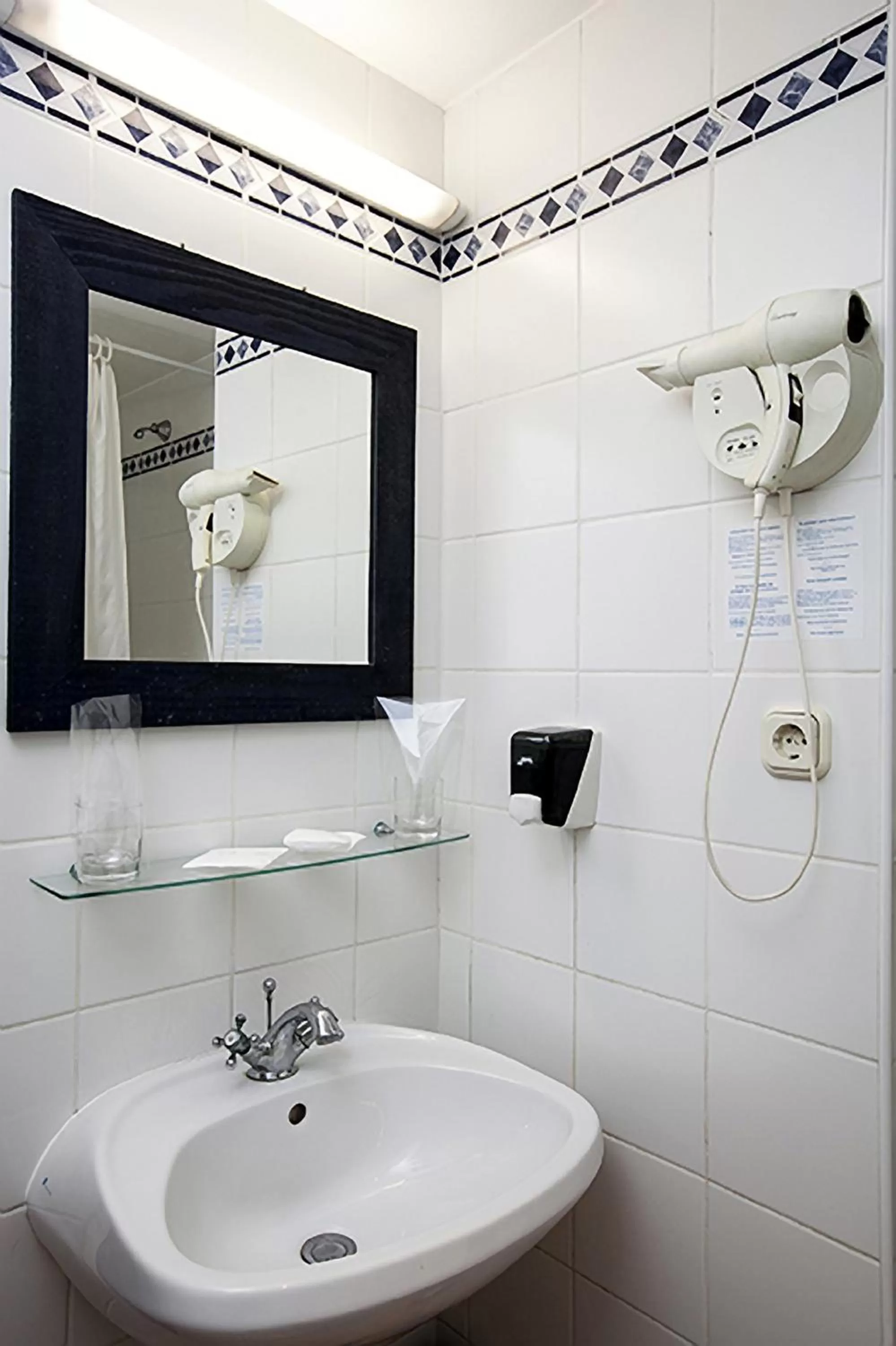 Bathroom in Hotel Mediterran