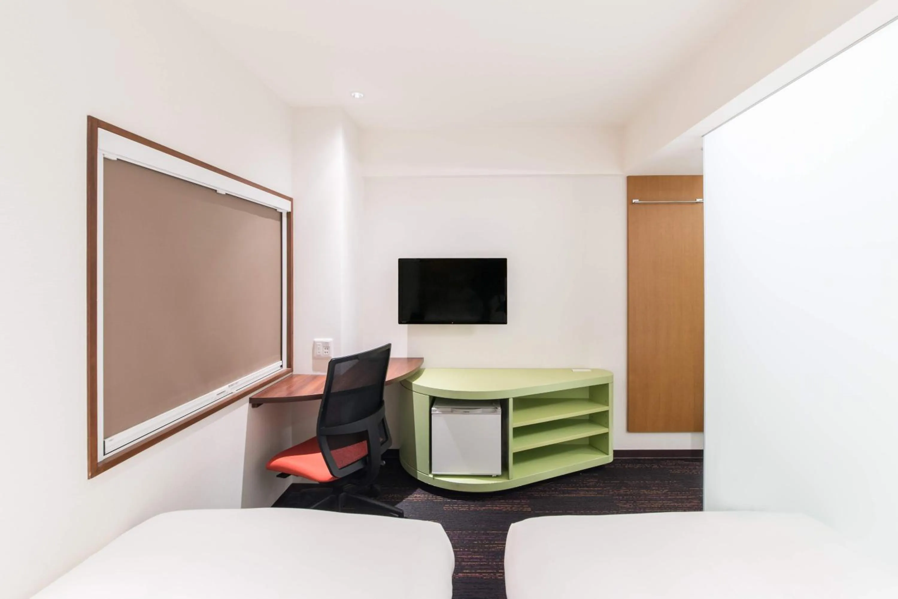 Bed in the b akasaka