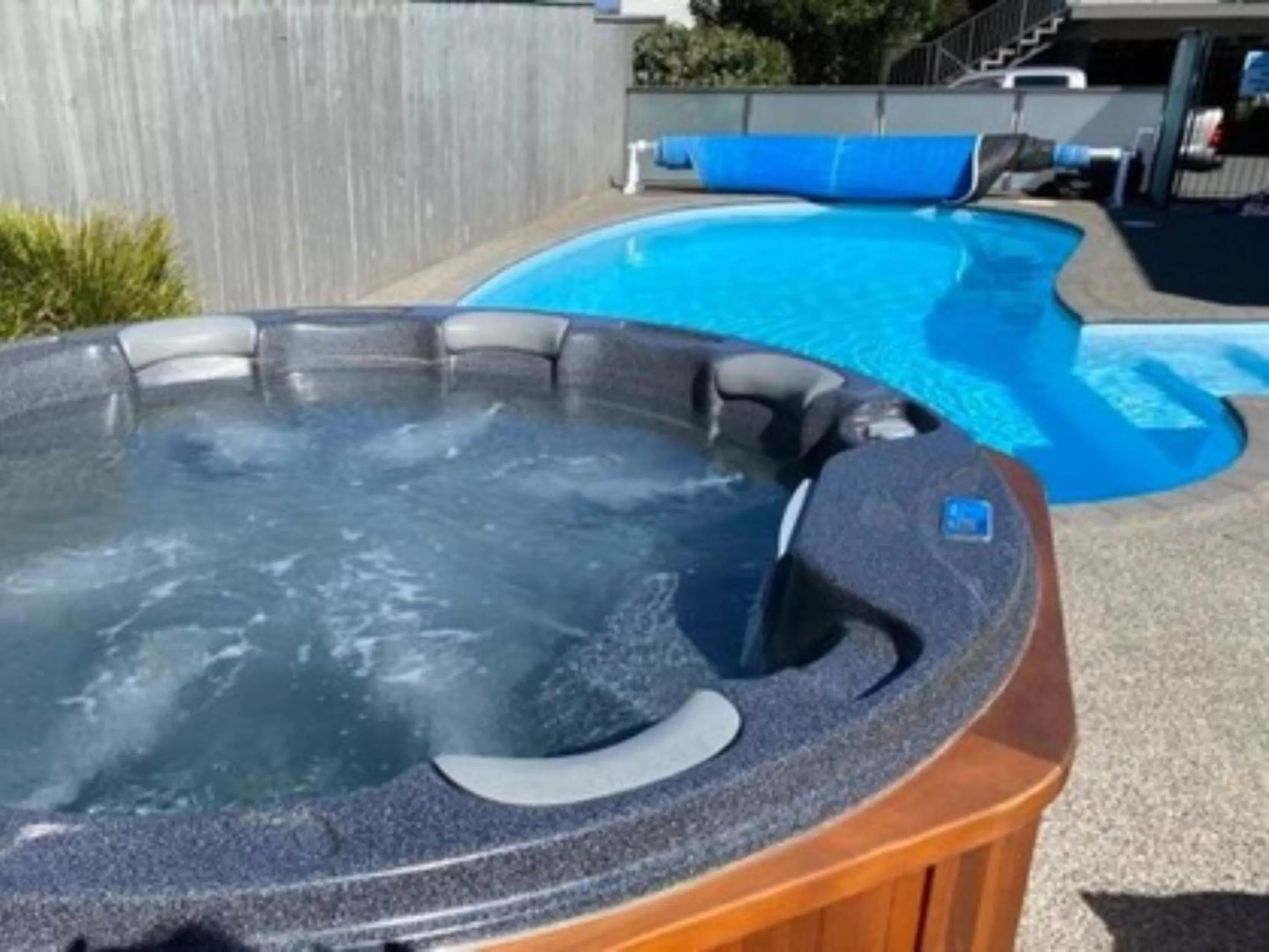Hot Tub in Lake Taupo Motor Inn