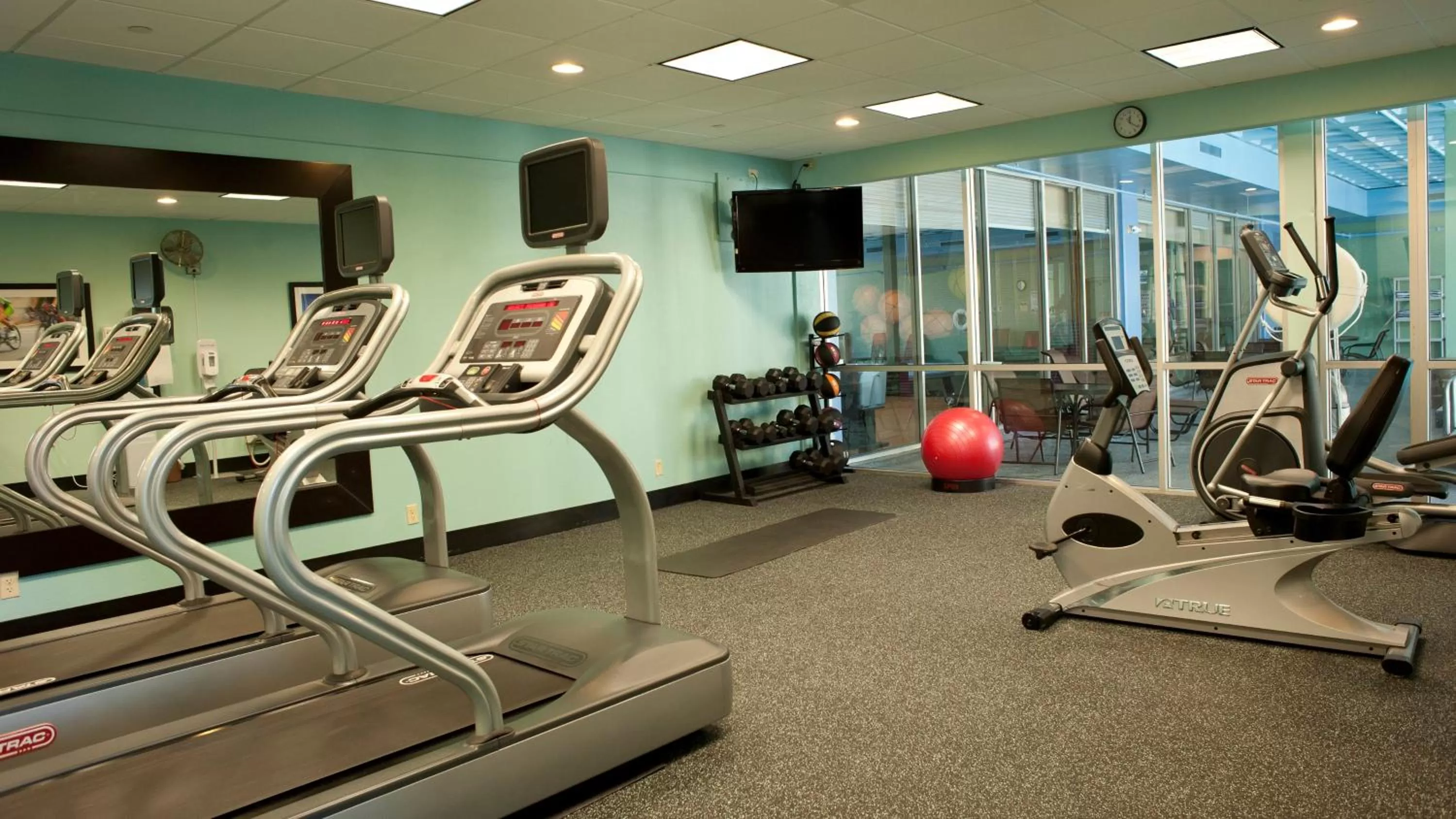 Fitness centre/facilities in Holiday Inn Rock Island-Quad Cities by IHG