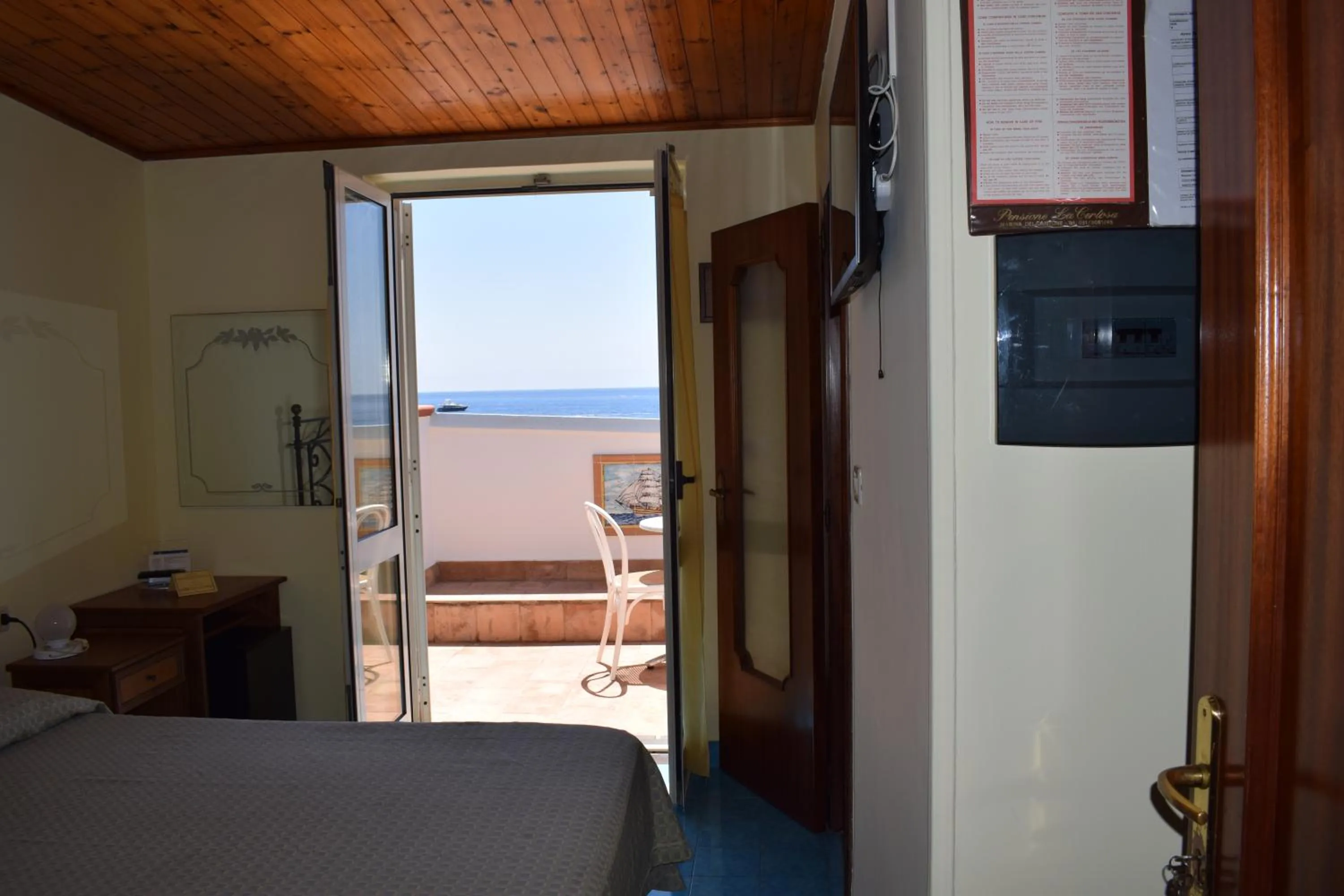 Bed in Hotel La Certosa