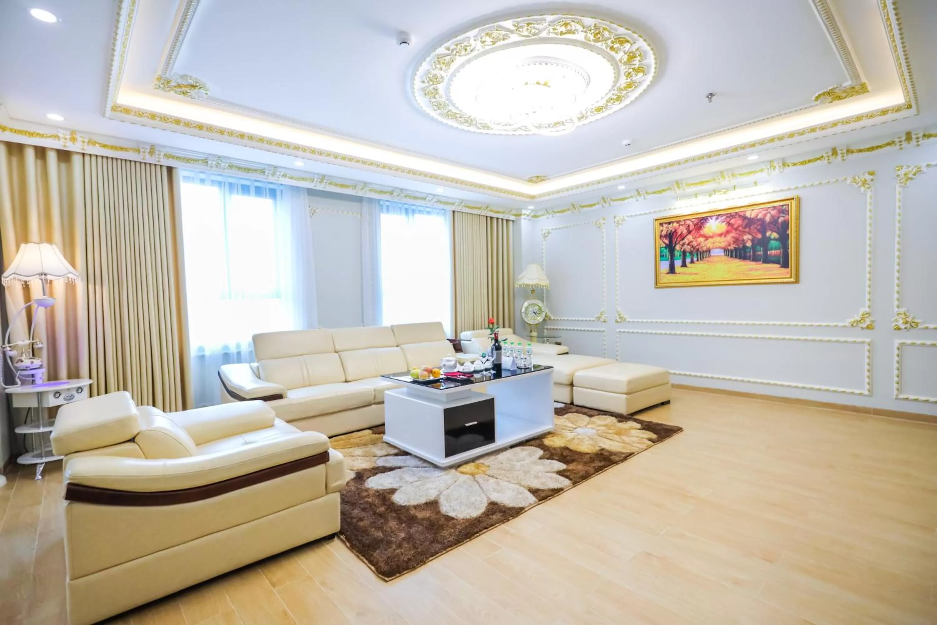 Khách Sạn Phượng Hoàng 3