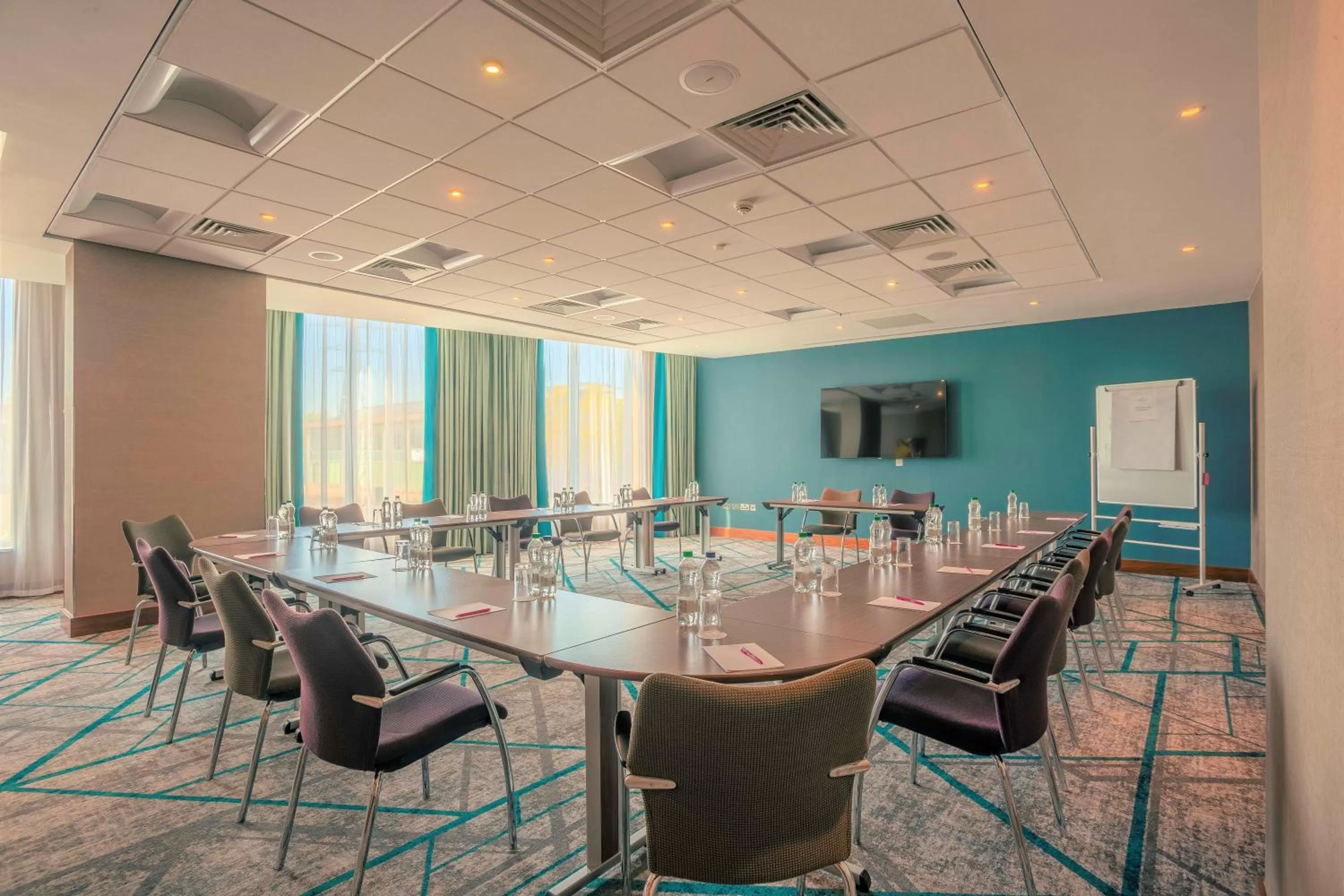 Meeting/conference room in Crowne Plaza Reading