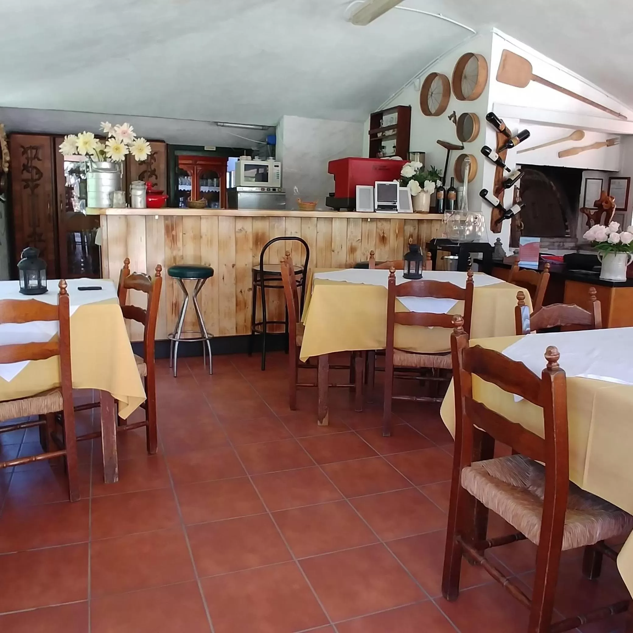 Restaurant/places to eat in La Piana degli Ulivi