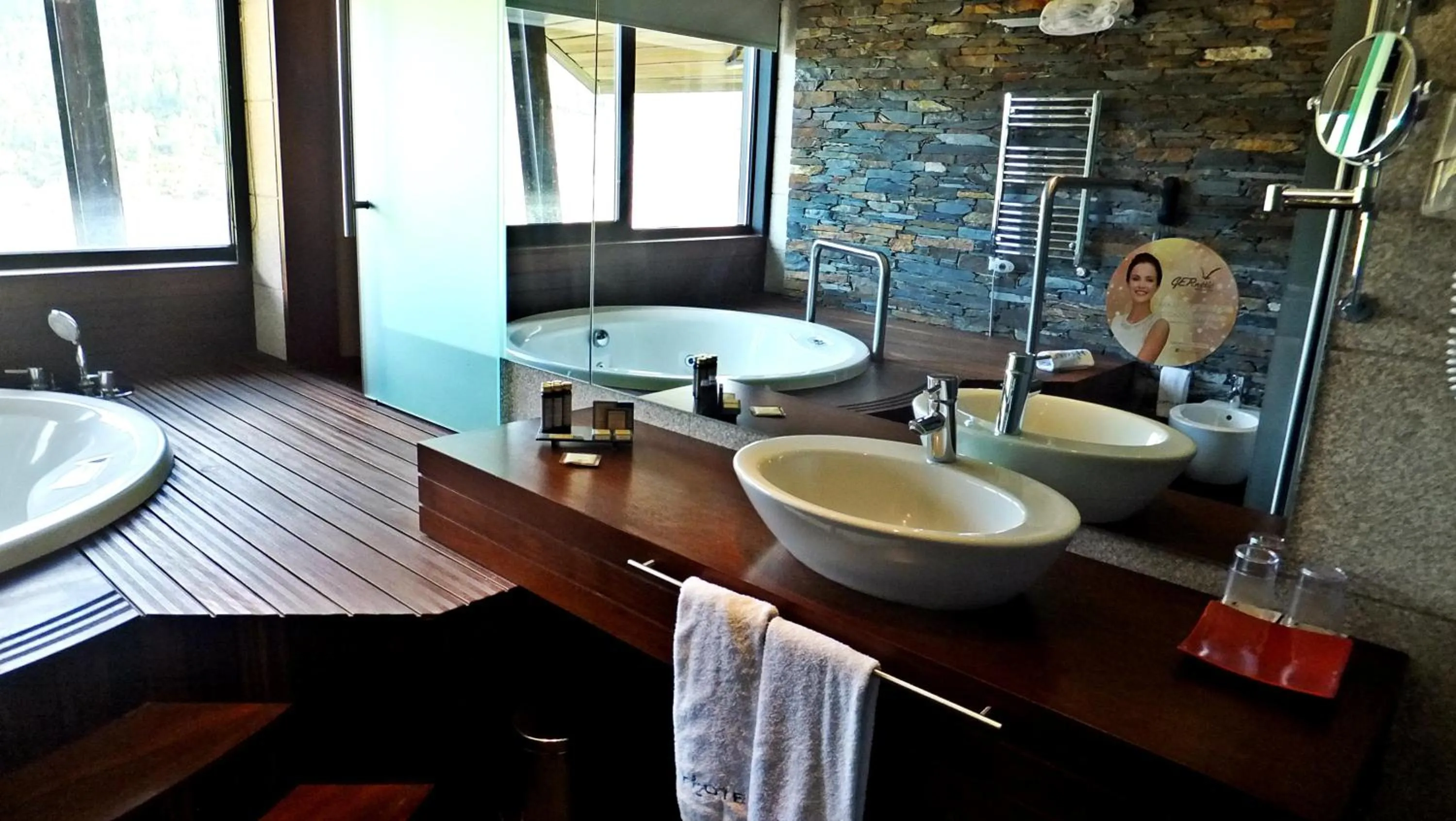 Toilet in H2otel Congress & Medical SPA