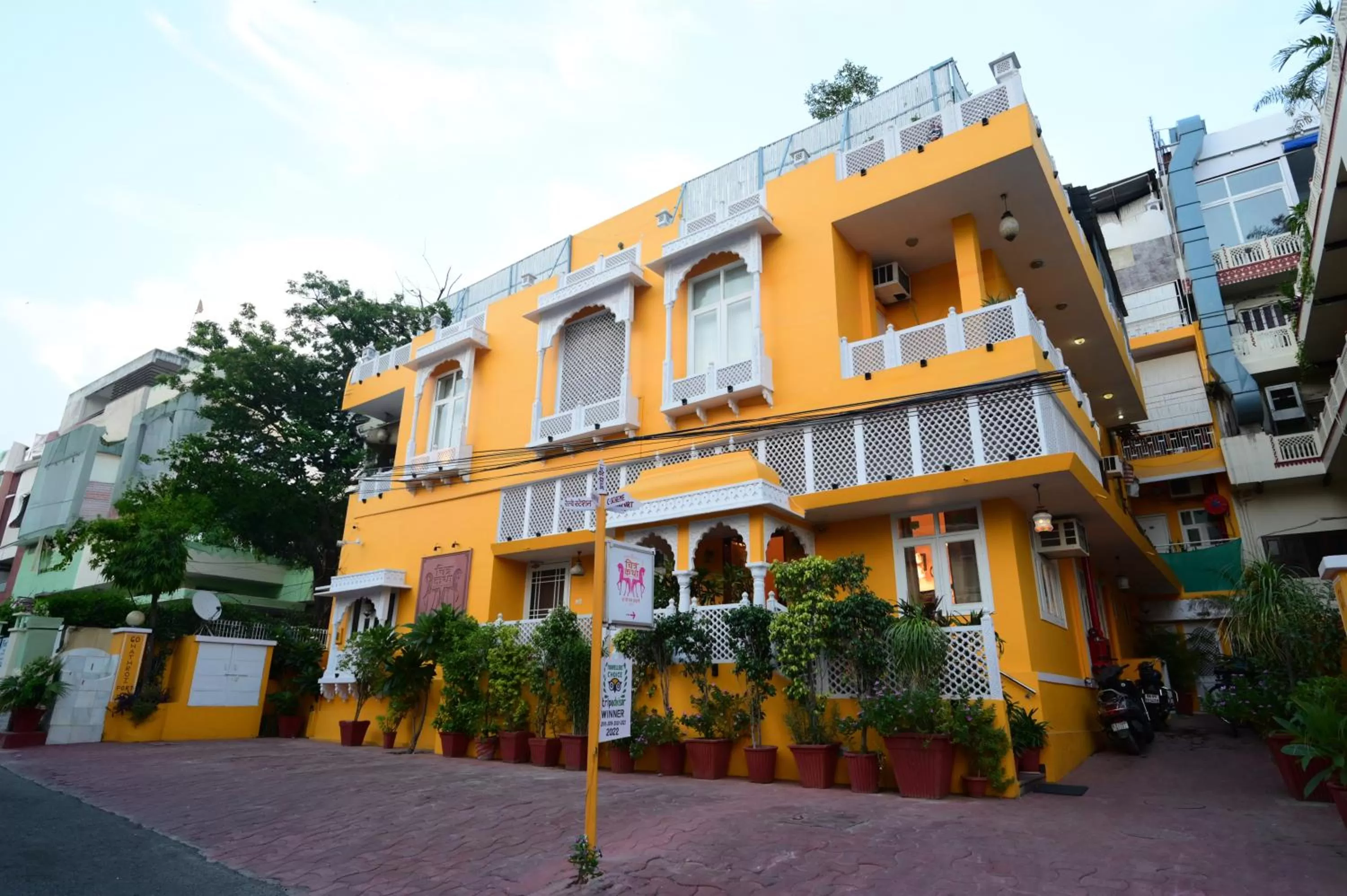 Property building in Chitra Katha - A Story Per Stay