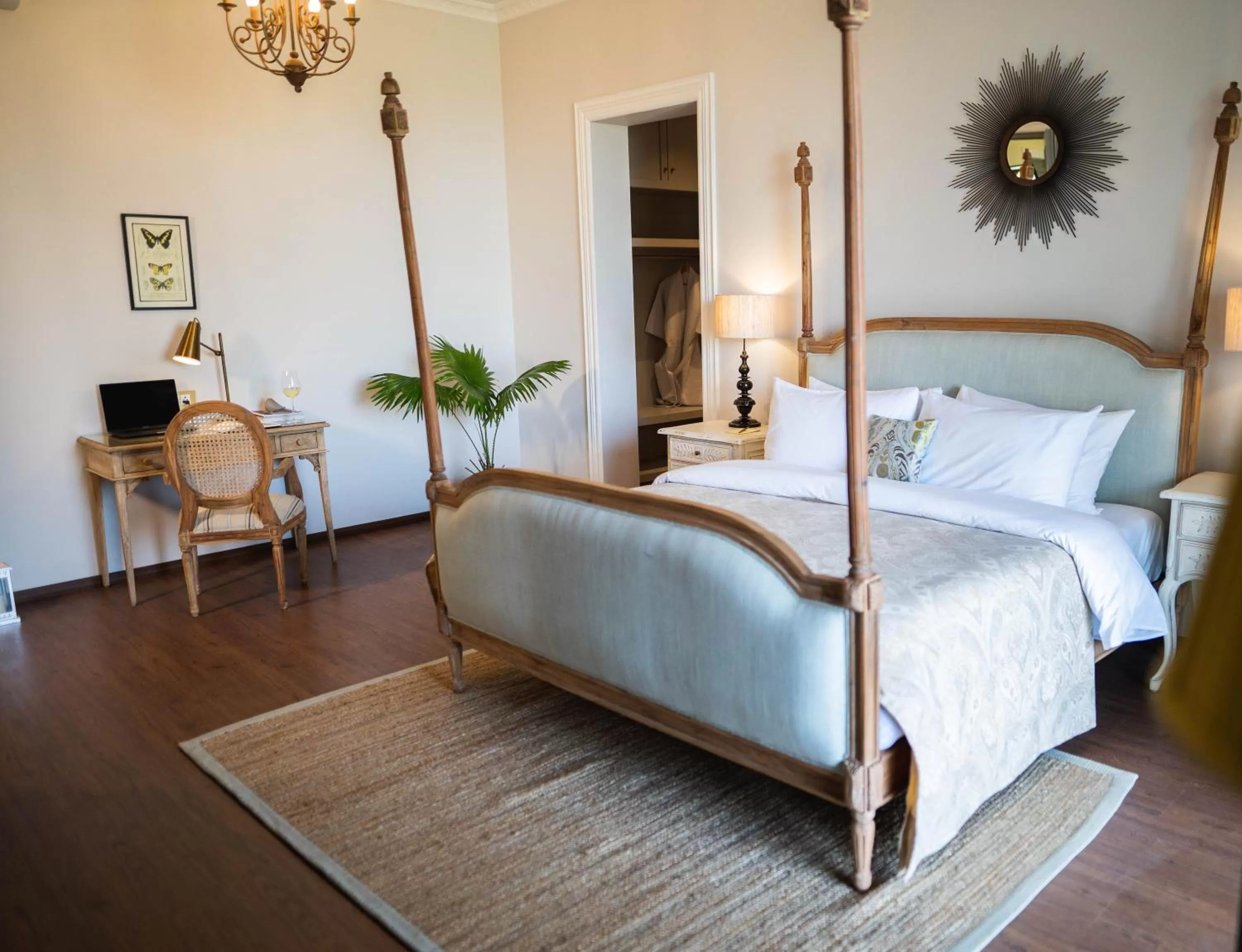 Bedroom, Bed in The Source At Sula