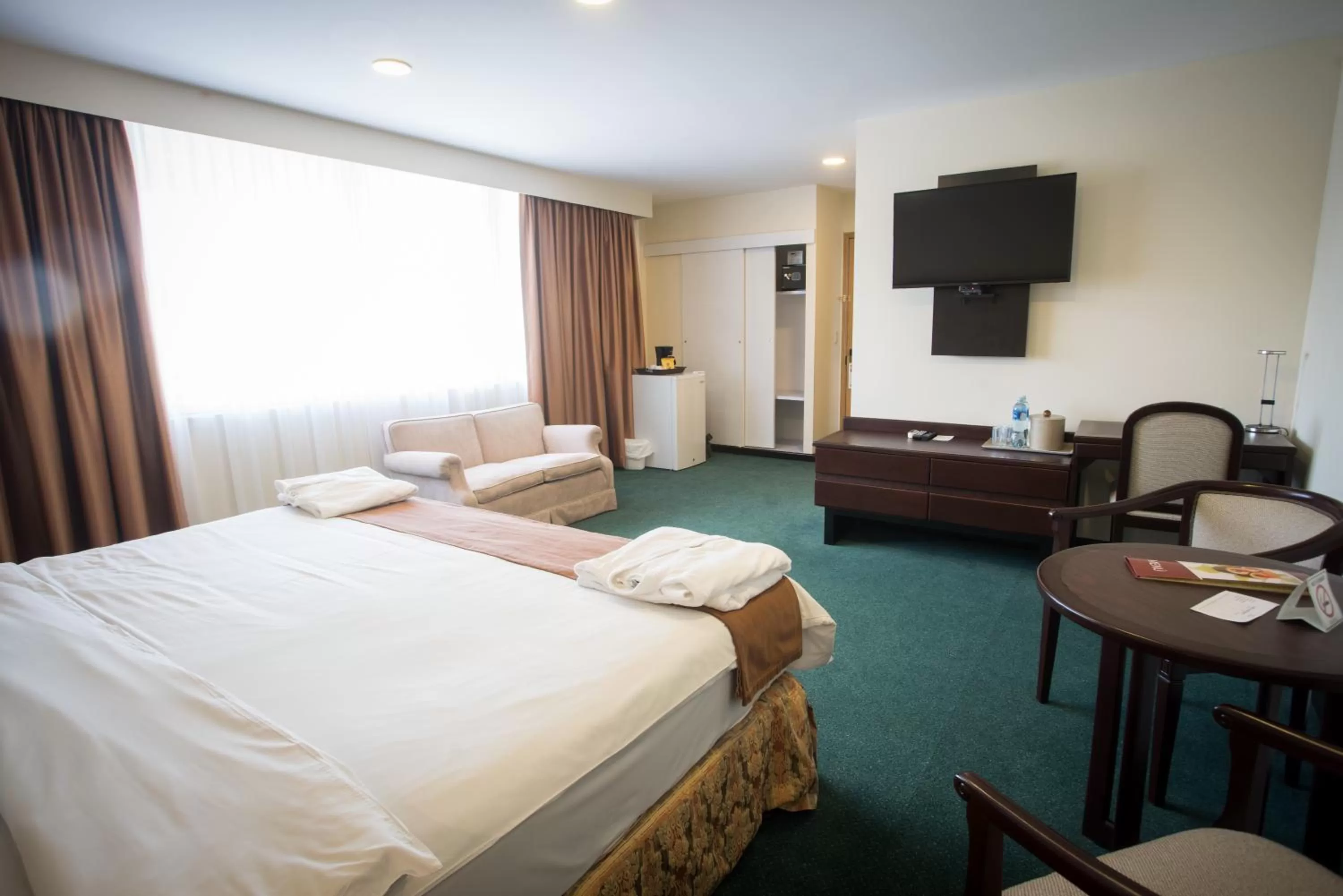 Photo of the whole room, Bed in Best Western Plus Hotel Terraza