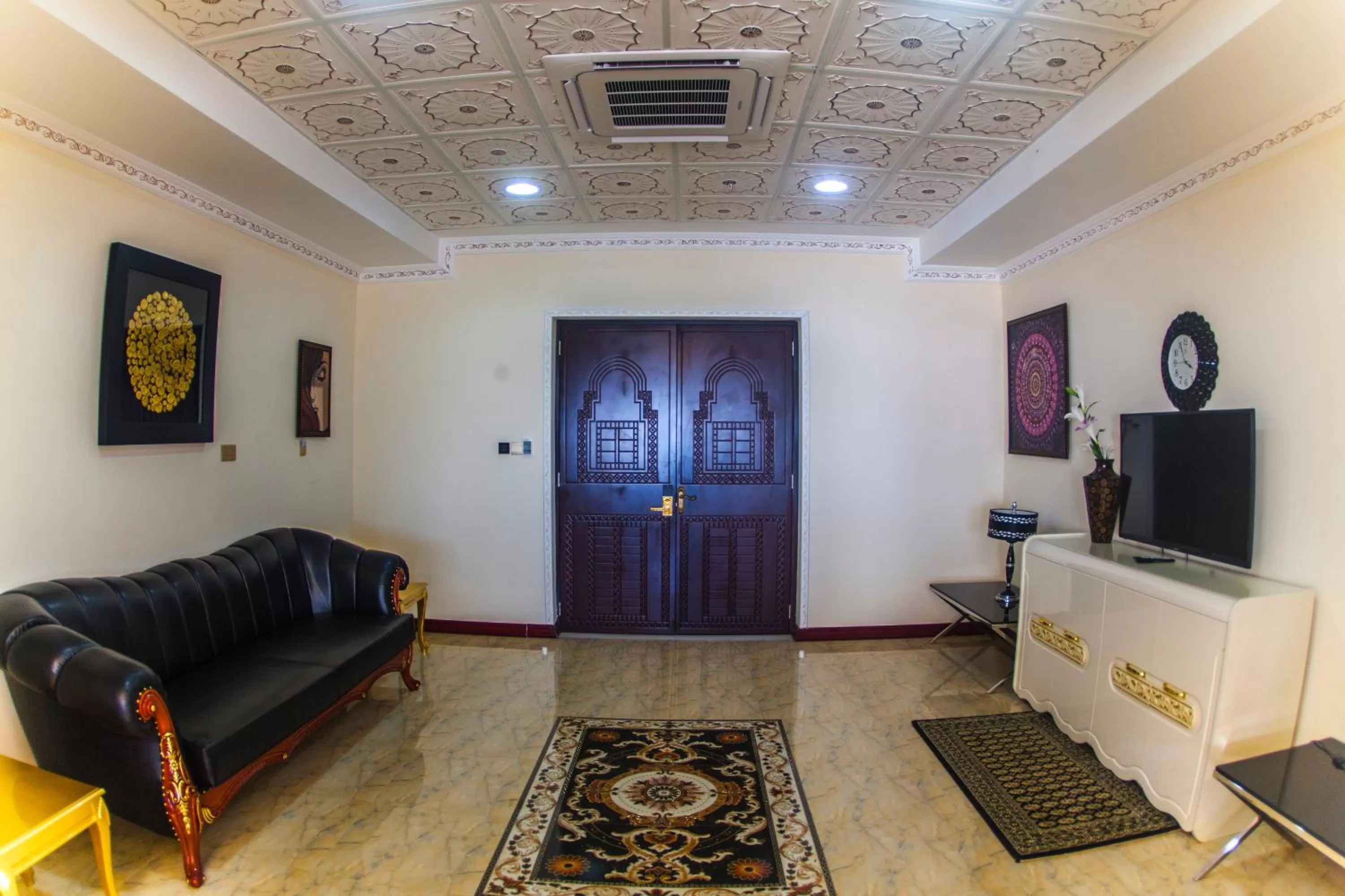 Living room in Madinat Al Bahr Business & Spa Hotel