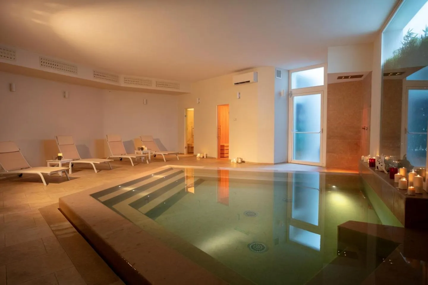 Hot Tub in Masseria Mongiò dell'Elefante