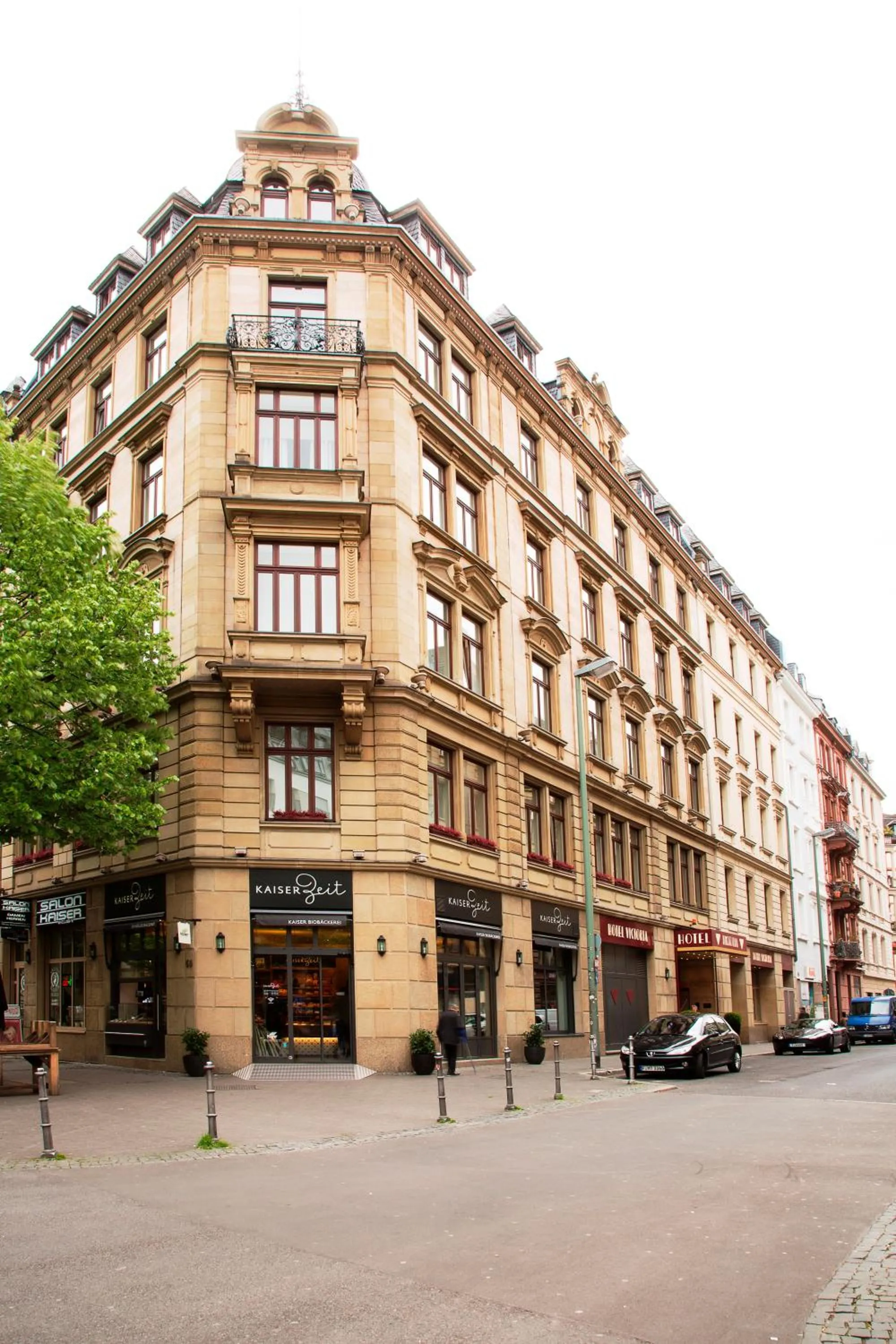 Facade/entrance in Hotel Victoria