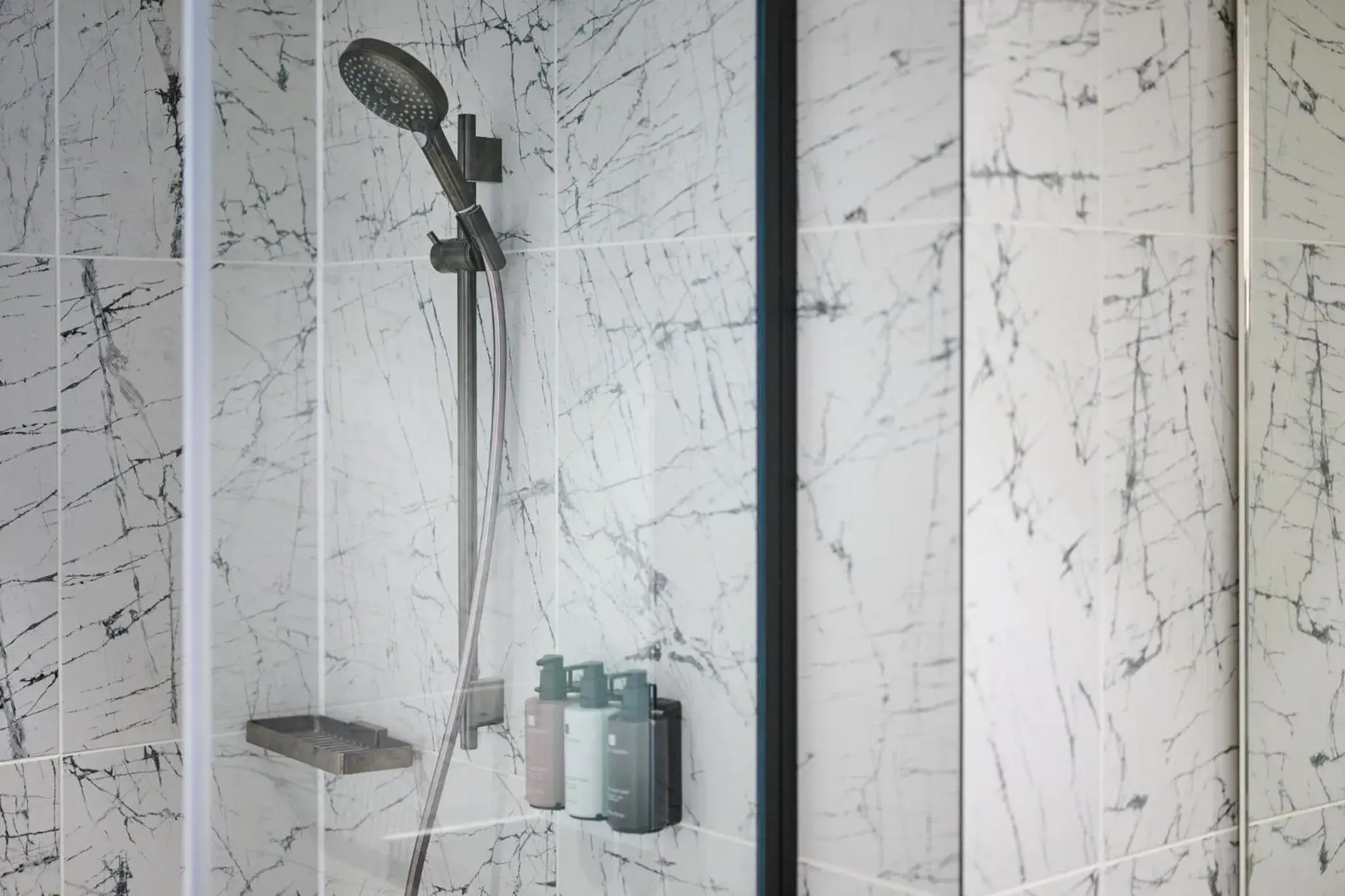 Deluxe Queen Room - Accessible in Vignette Collection The Halyard Liverpool, an IHG Hotel Deluxe Queen Room - Accessible in Vignette Collection The Halyard Liverpool, an IHG Hotel