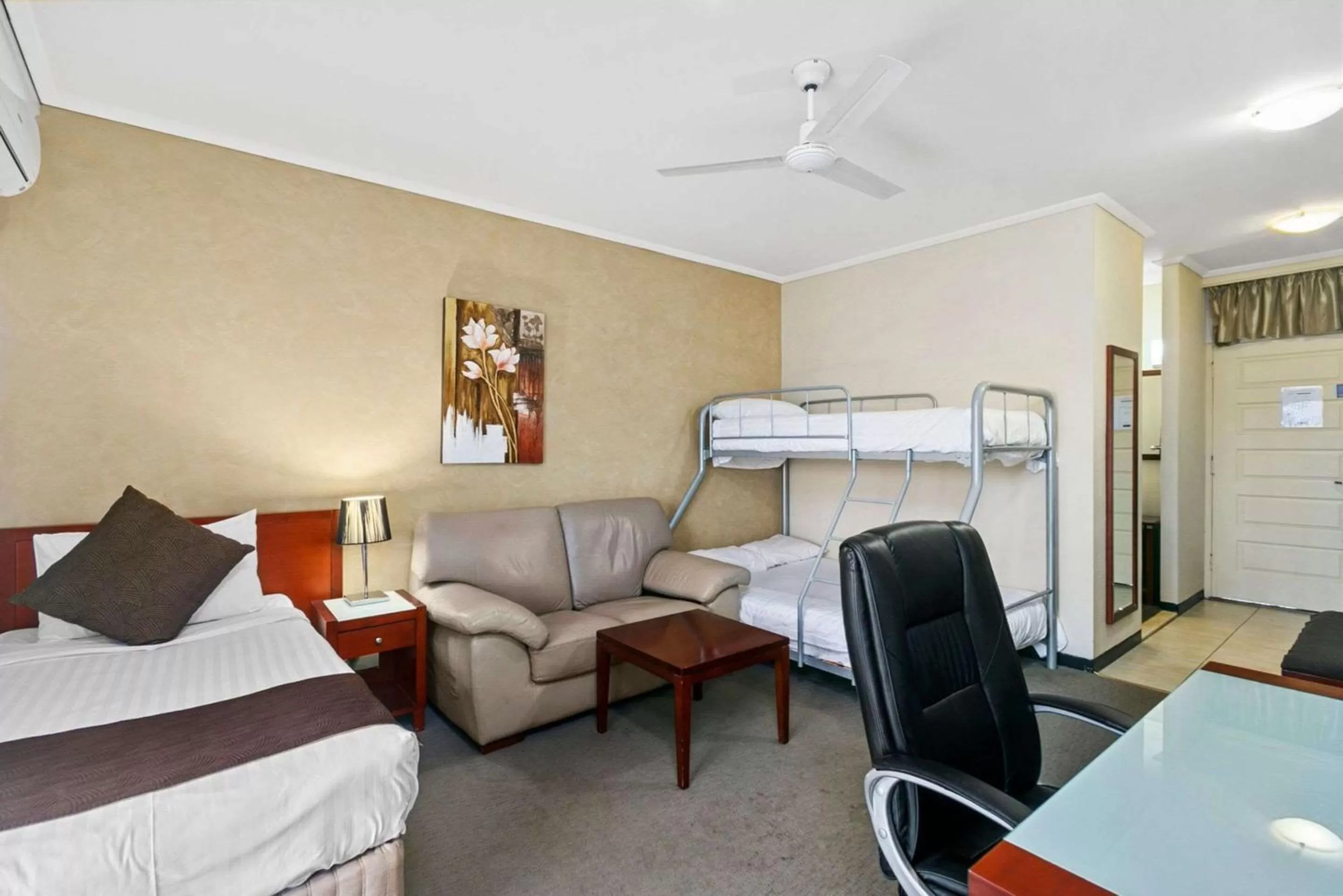 Bedroom, Bed in Comfort Inn Whyalla
