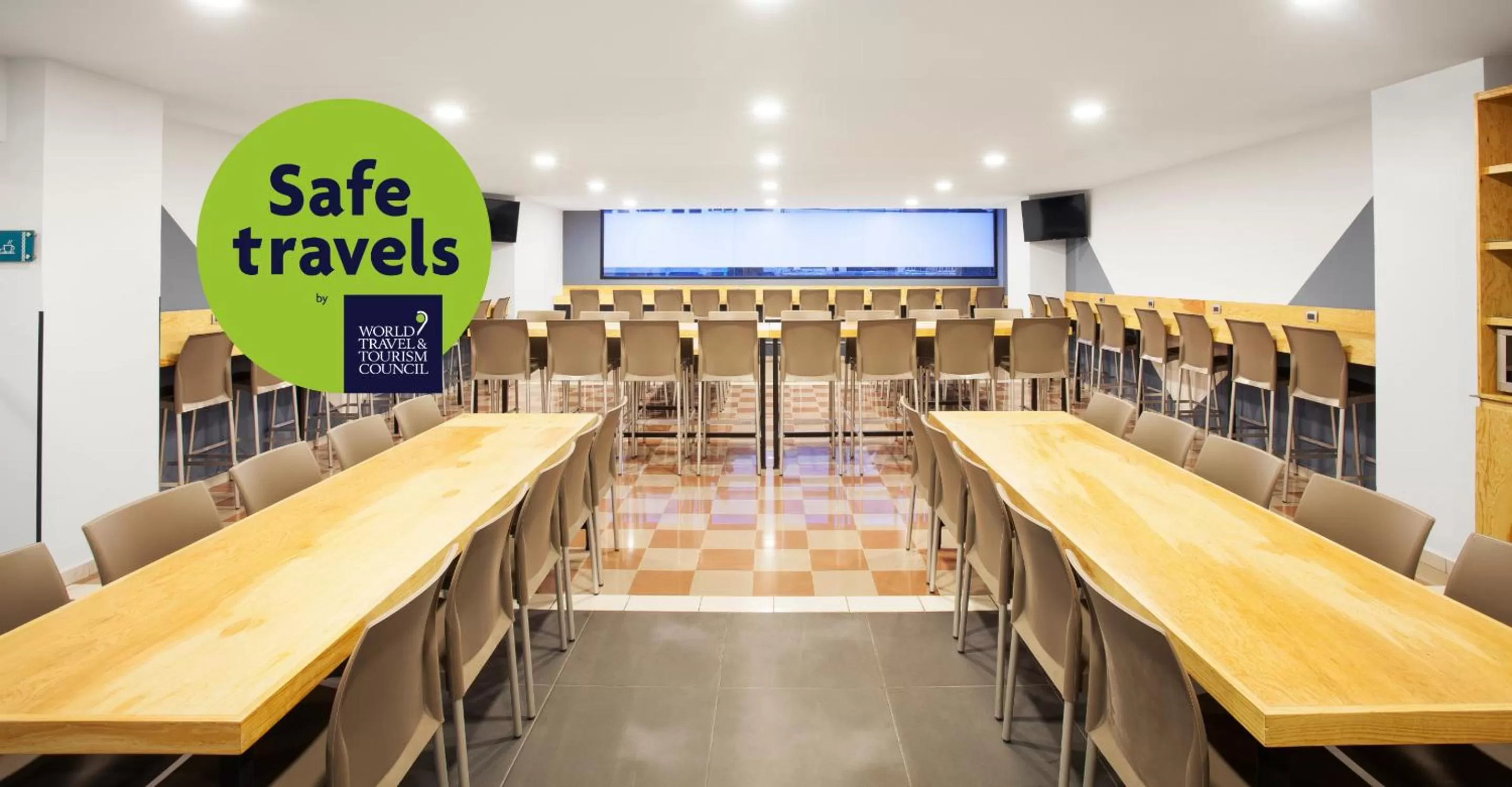 Dining area in Hotel MX lagunilla CDMX, Trademark Collection by Wyndham