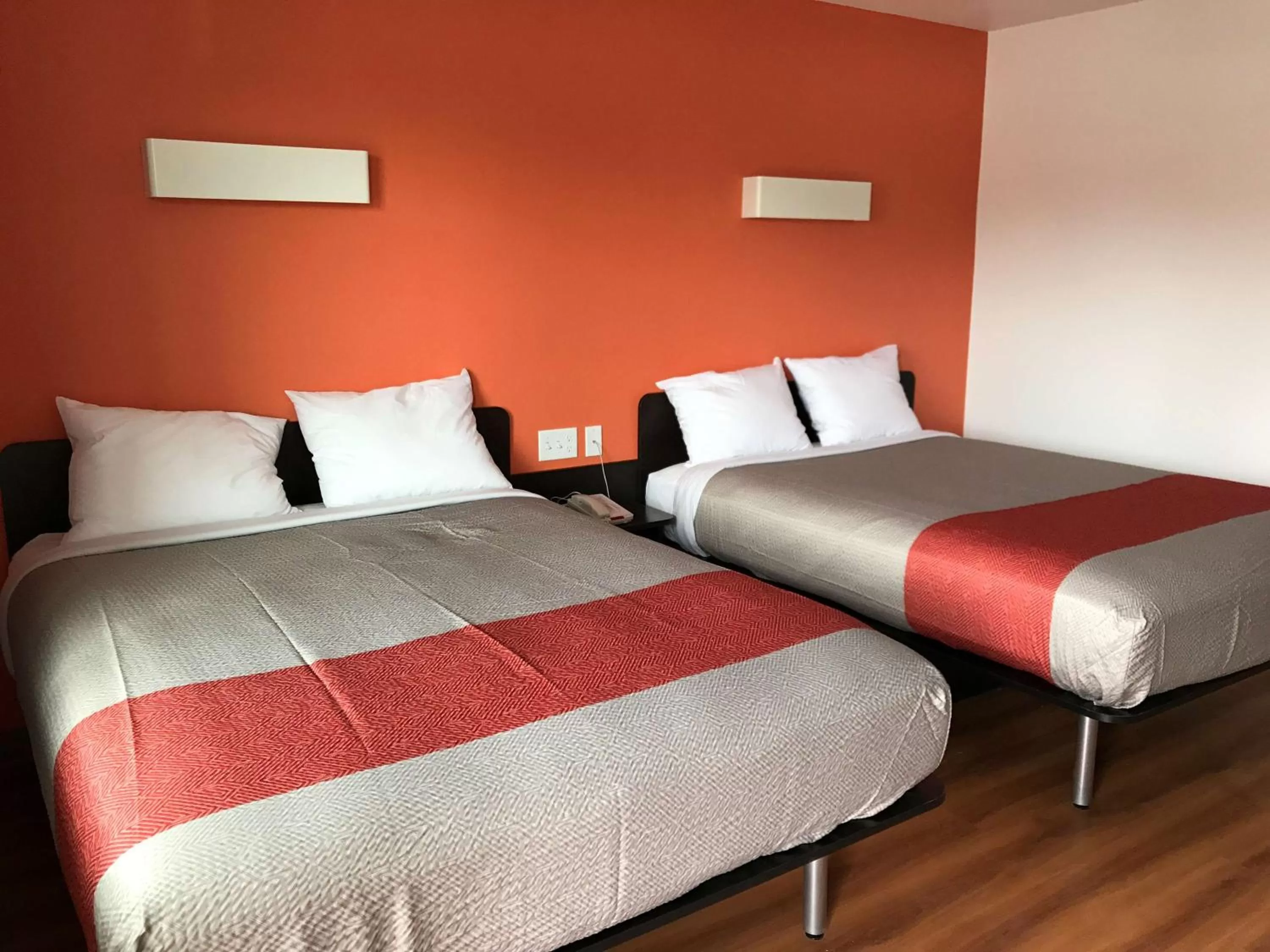 Photo of the whole room, Bed in Motel 6-Crescent City, CA