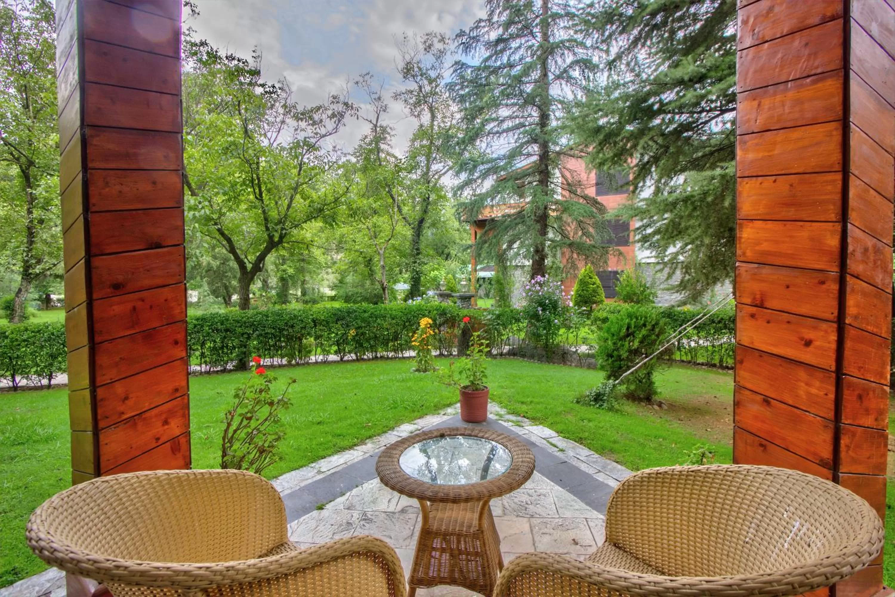 Patio in Span Resort and Spa, Manali