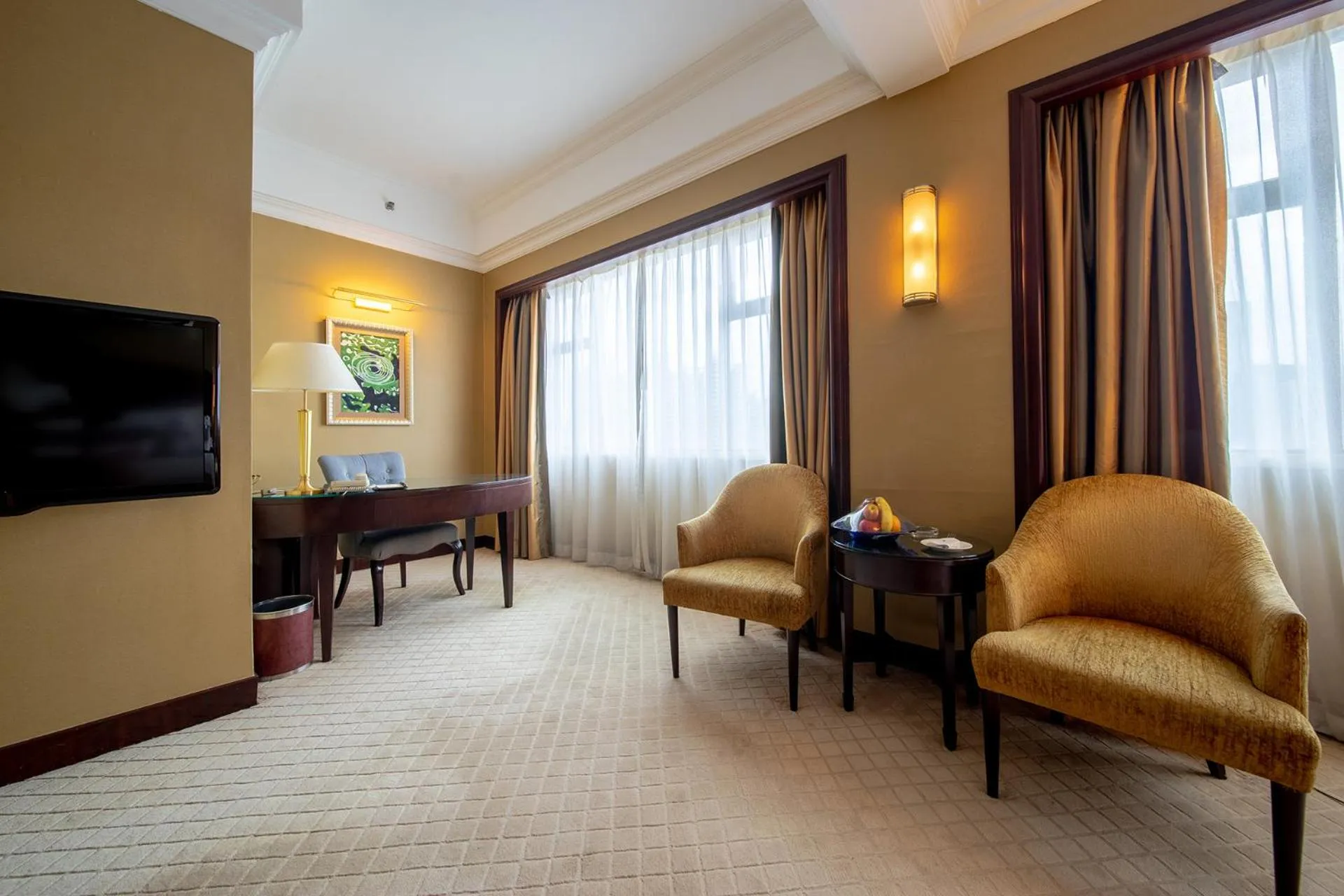 Photo of the whole room in Grand International Hotel