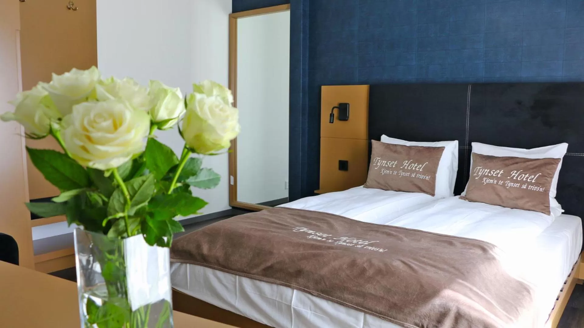 Photo of the whole room, Bed in Tynset Hotel