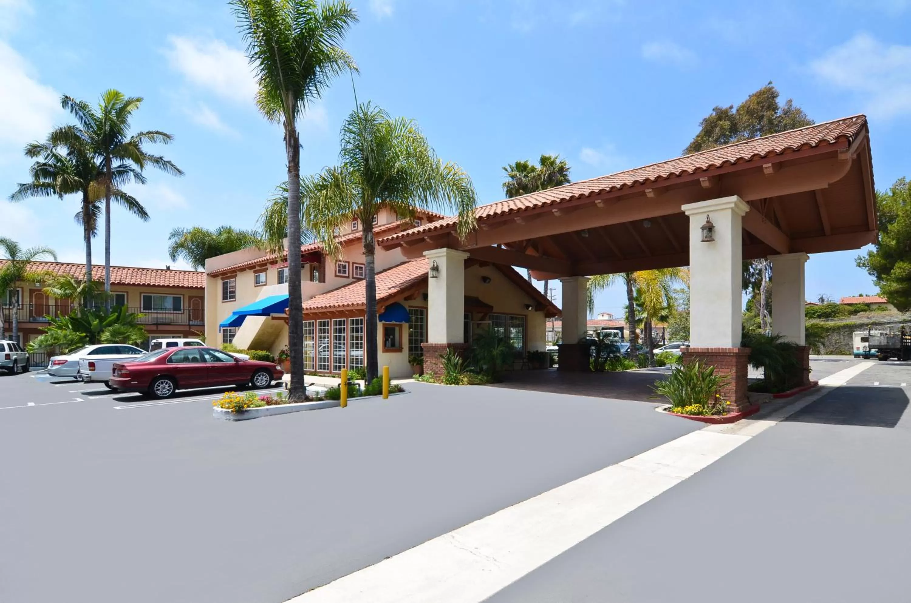 Property building in Best Western Capistrano Inn