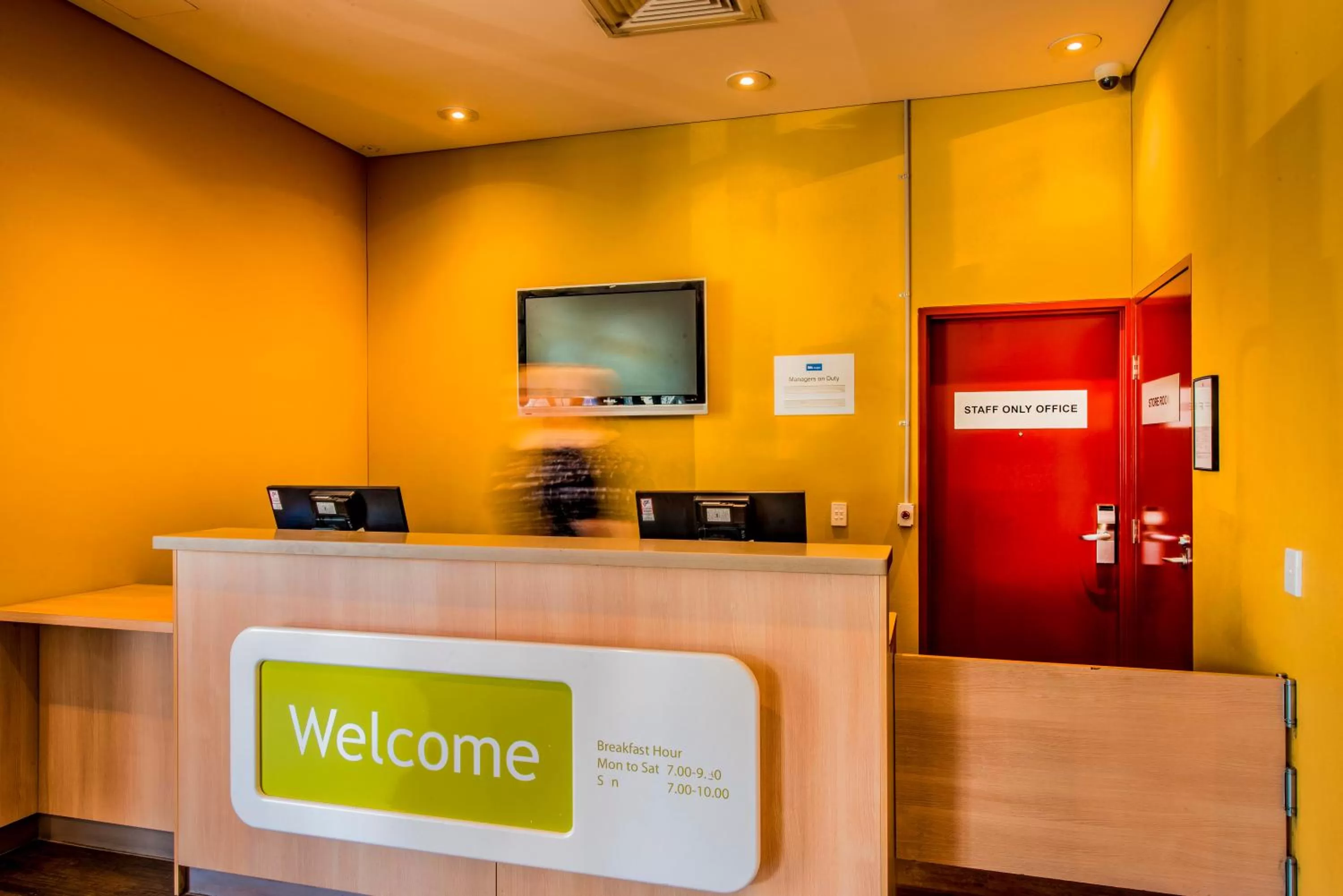 Lobby or reception in ibis Budget Sydney Olympic Park