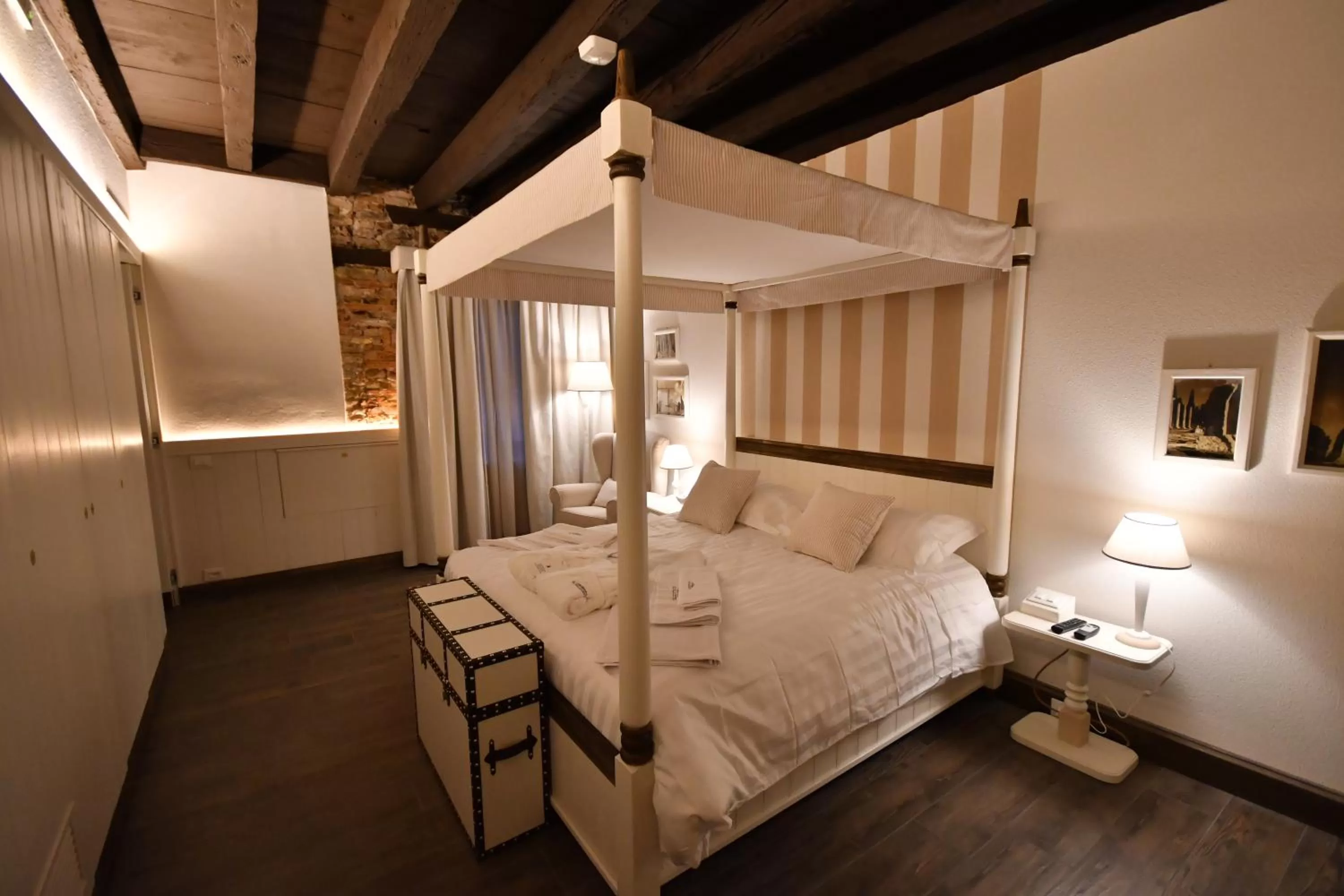 Photo of the whole room, Bed in Al Palazzetto
