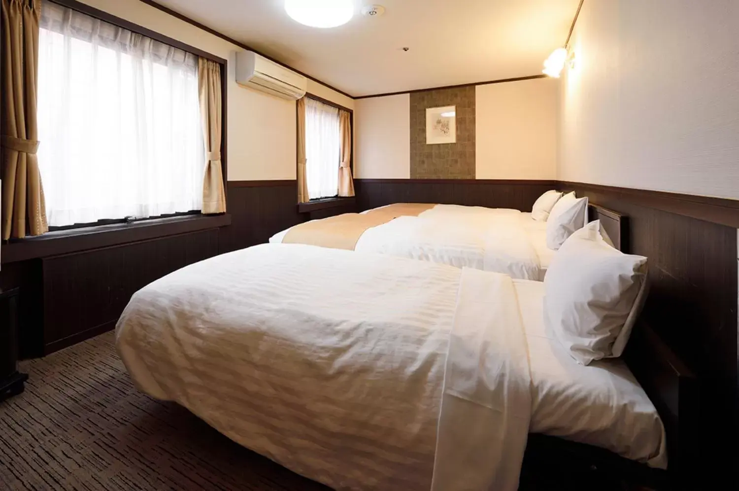 Triple Room - Smoking in Belmont Hotel Triple Room - Smoking in Belmont Hotel