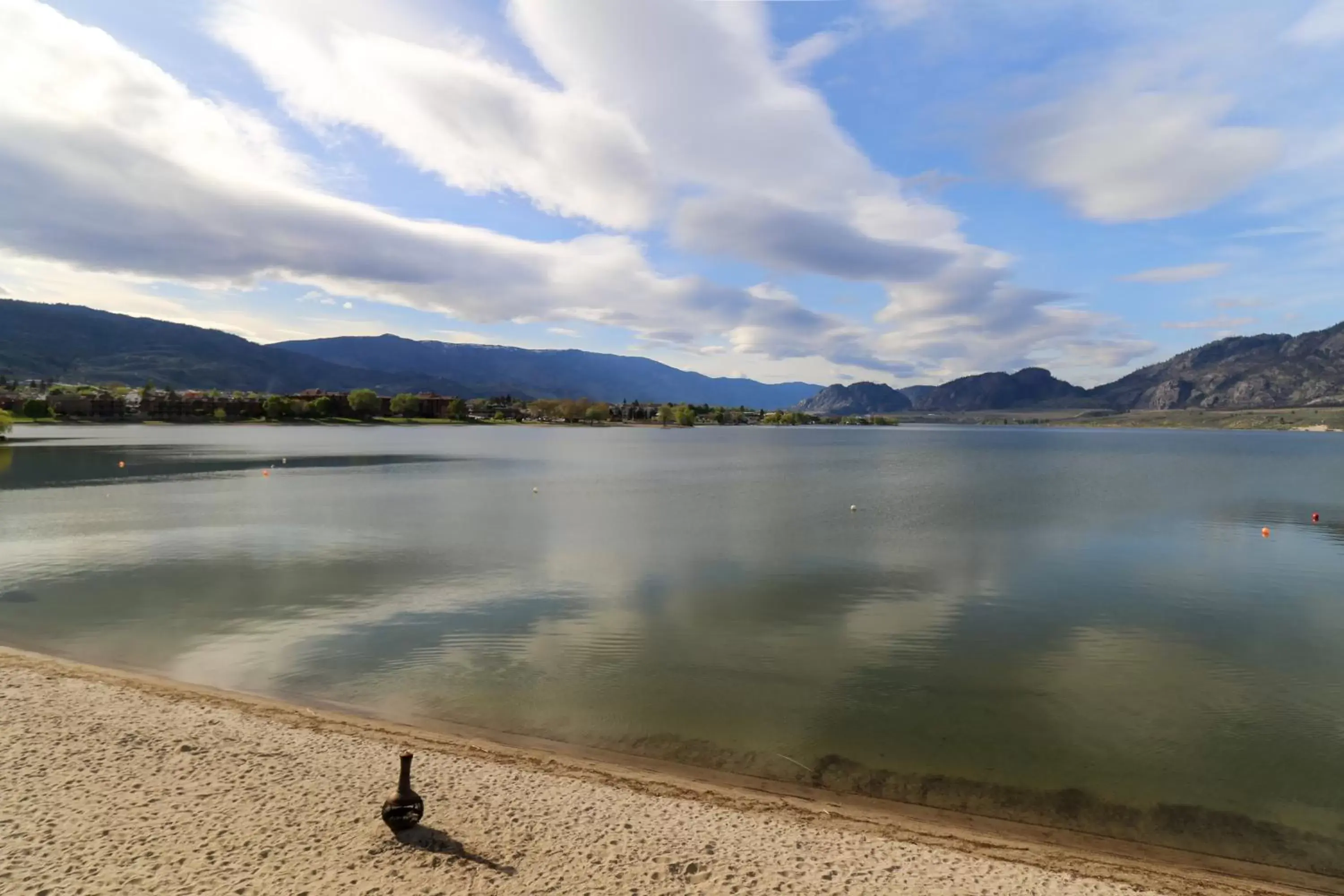Studio with Lake View in Richter Pass Beach Resort Studio with Lake View in Richter Pass Beach Resort