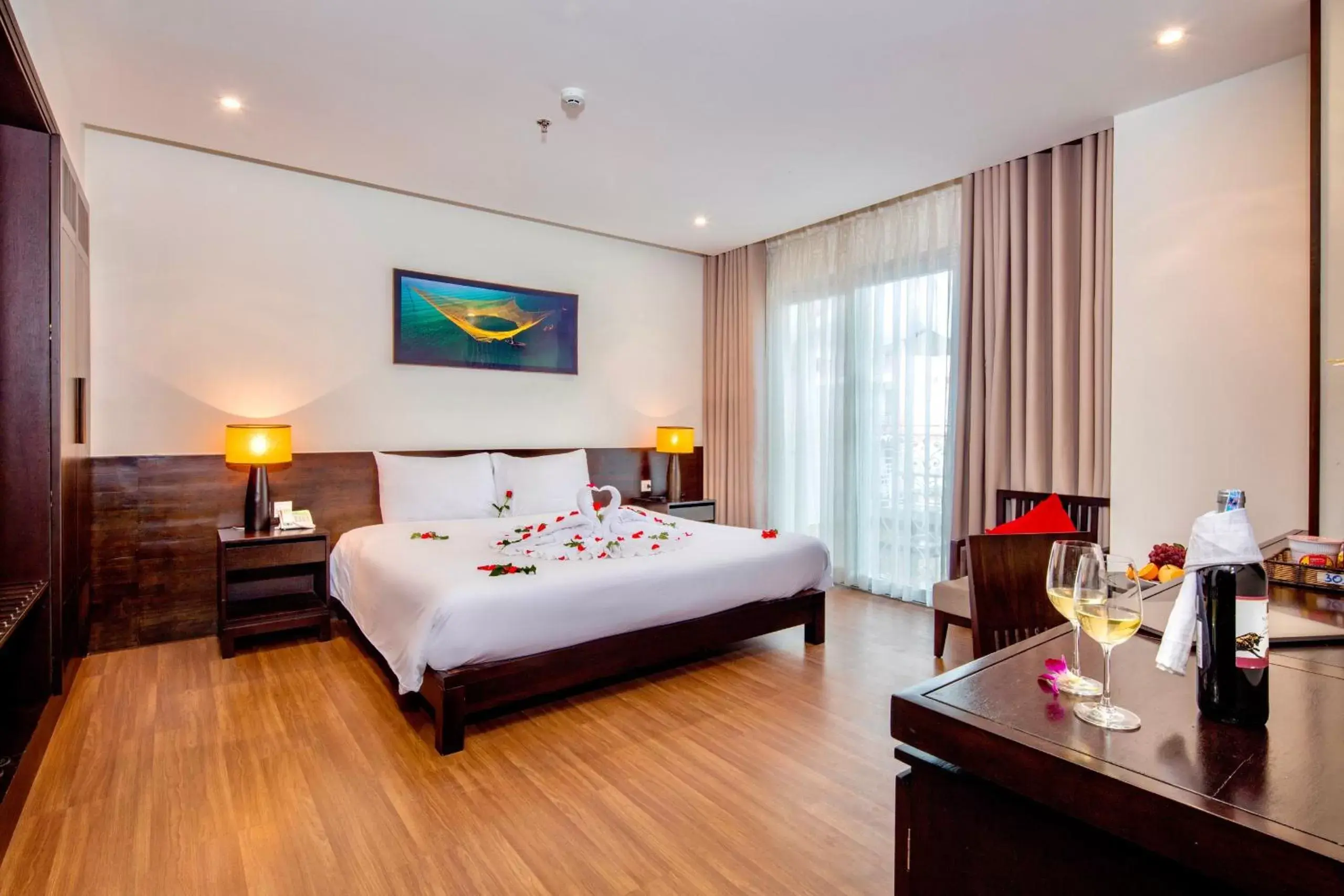Deluxe Double Room with Balcony in Edele Nha Trang Hotel Deluxe Double Room with Balcony in Edele Nha Trang Hotel