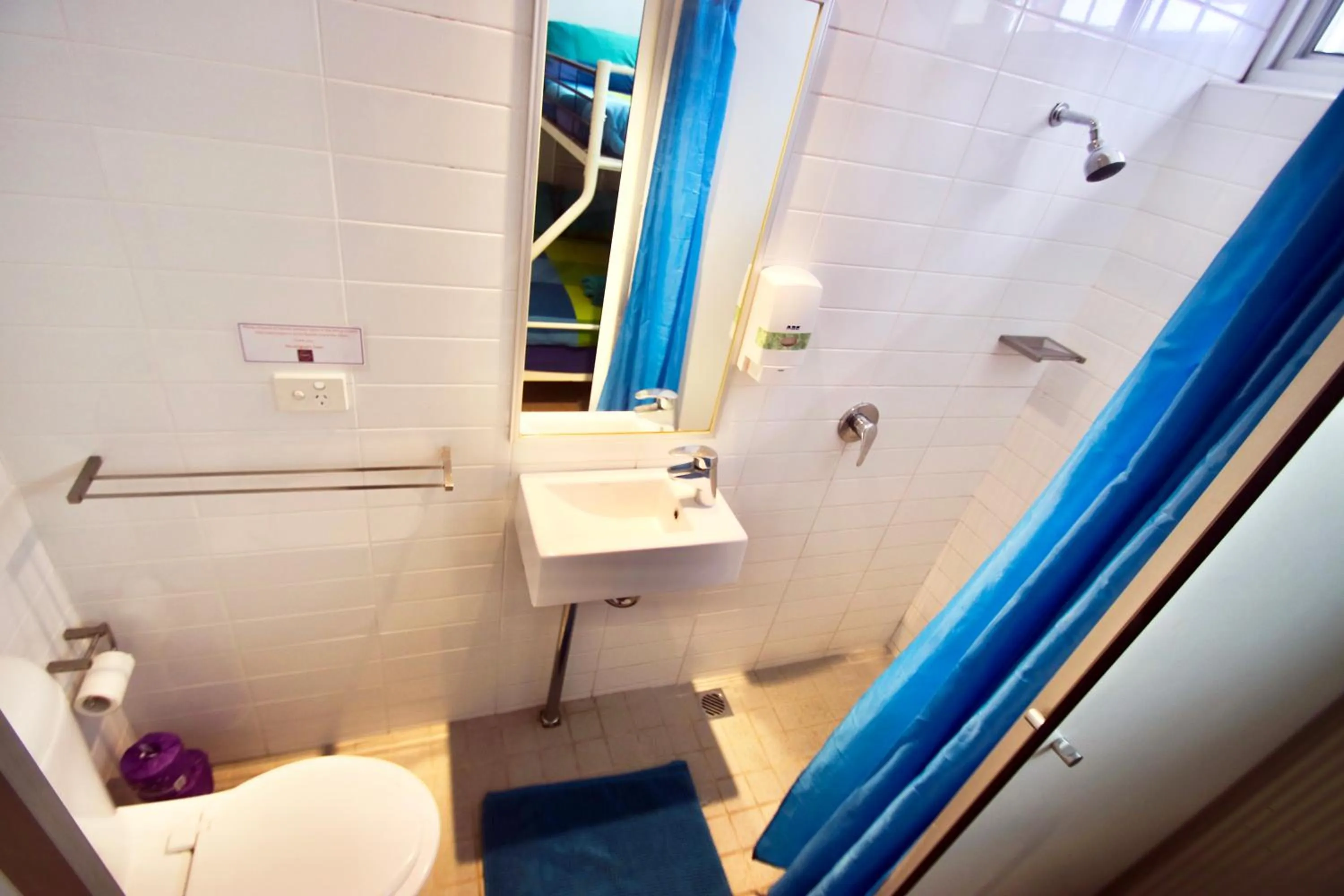 Bathroom in Original Backpackers